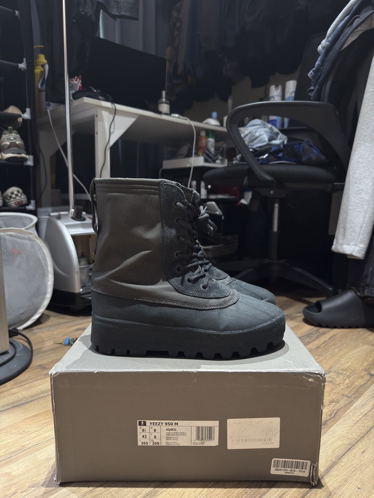 Yeezy 950 Pirate Black 2015