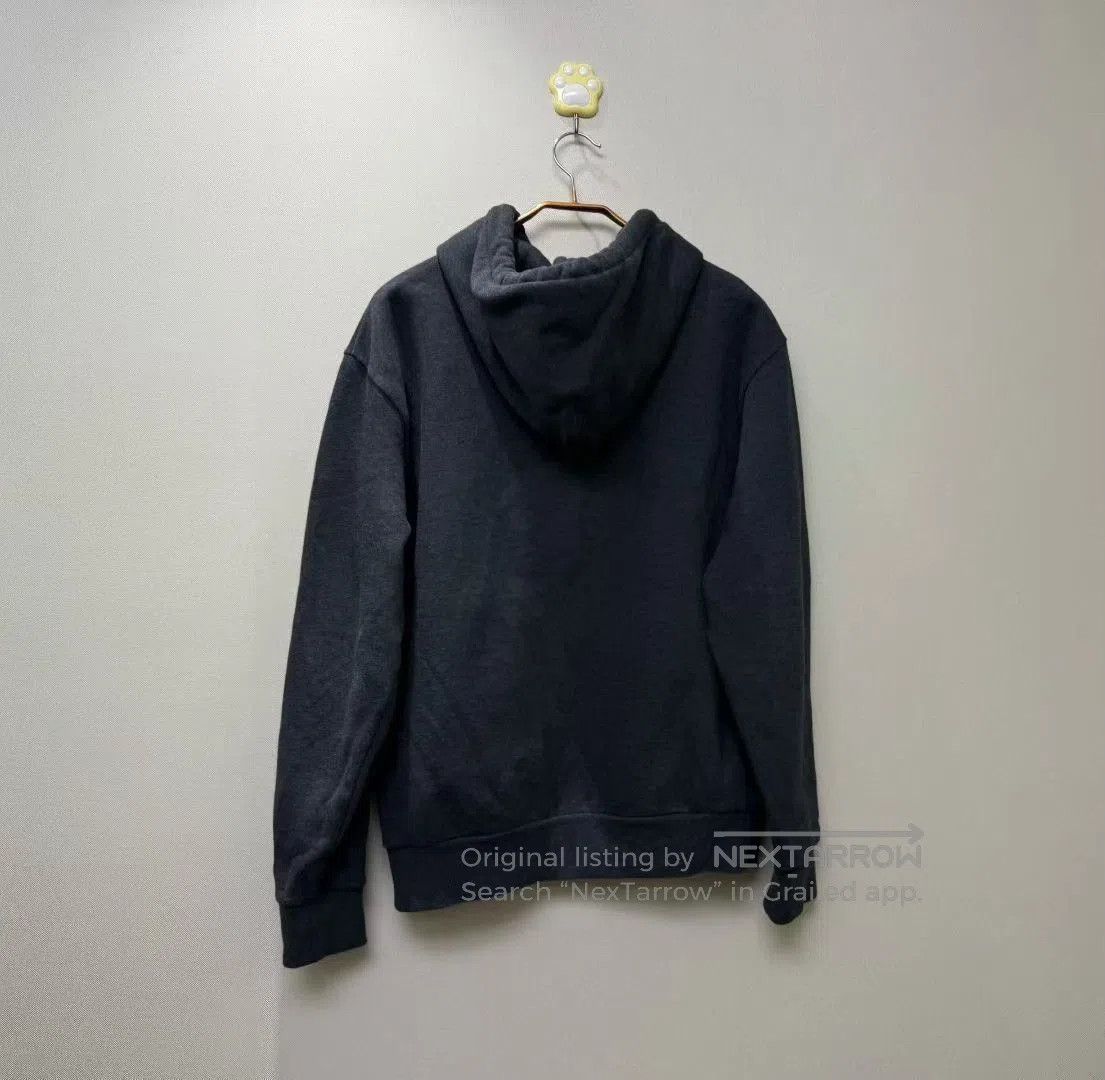Louis Vuitton Louis Vuitton New Paint Logo Hoodie. Size US S / EU 44-46 / 1 - 4 Thumbnail