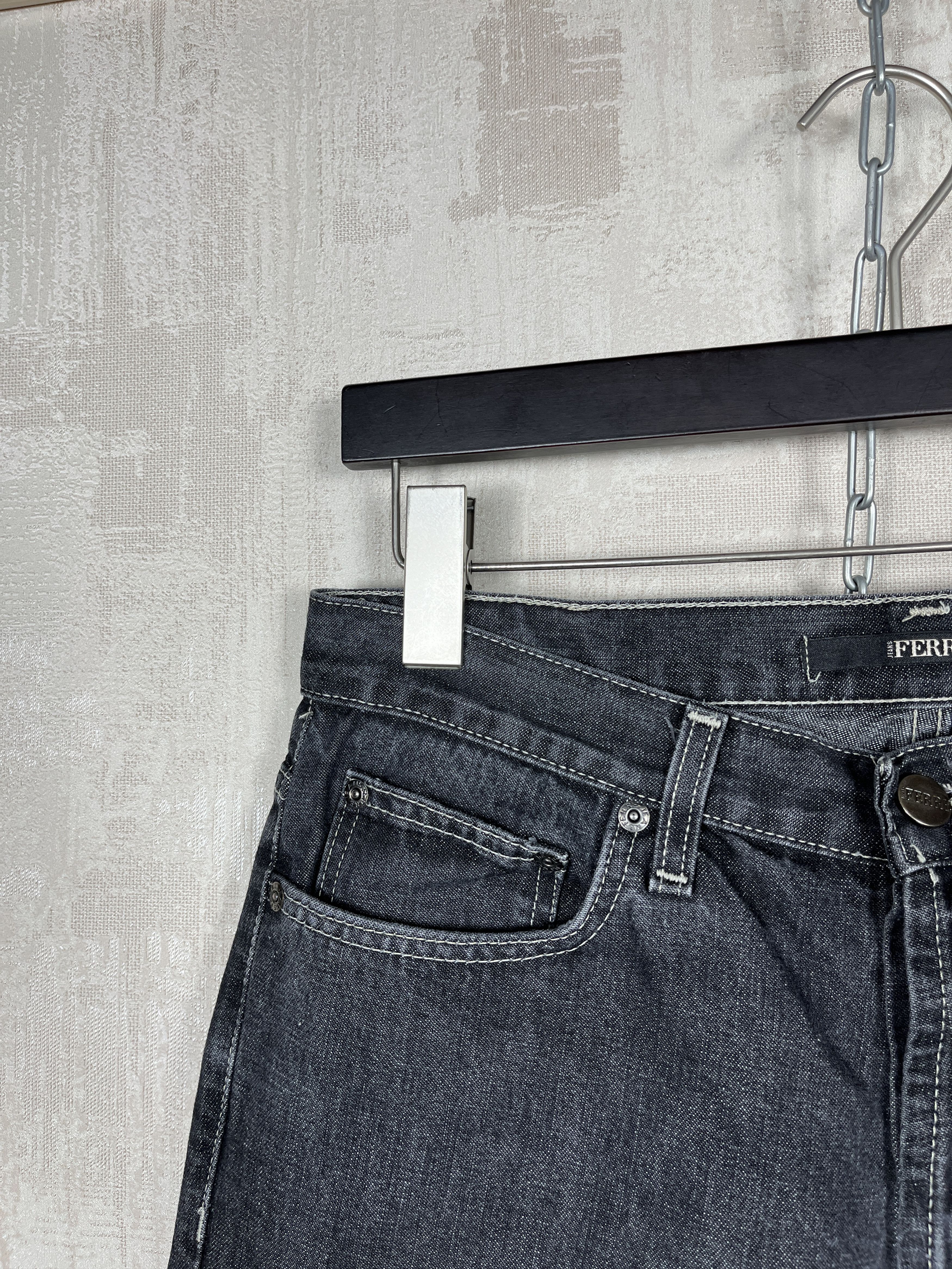 Gianfranco Ferre Gianfranco Ferre Vintage Denim Jeans fits to US 31-32 Size US 32 / EU 48 - 14 Thumbnail