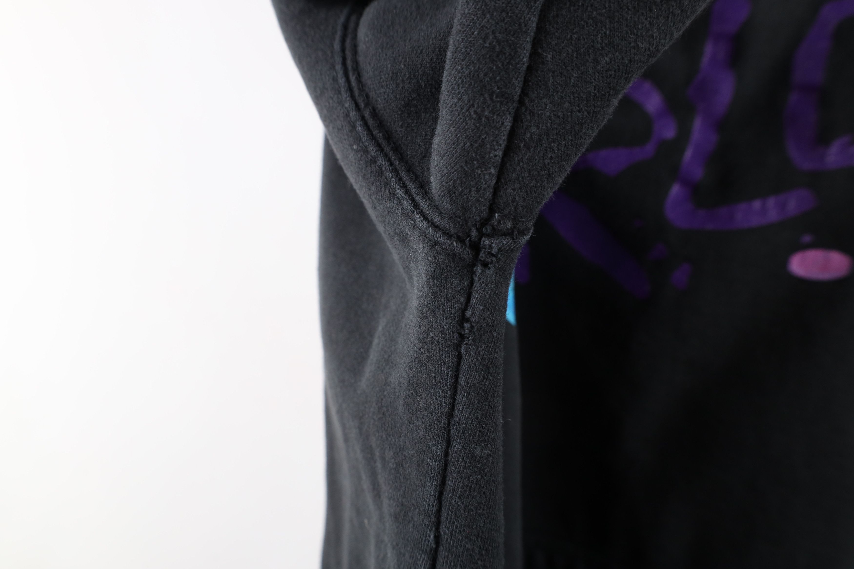 Vintage Vintage Streetwear Butterfly Pills Juice Wrld Hoodie Black Size US XL / EU 56 / 4 - 9 Thumbnail