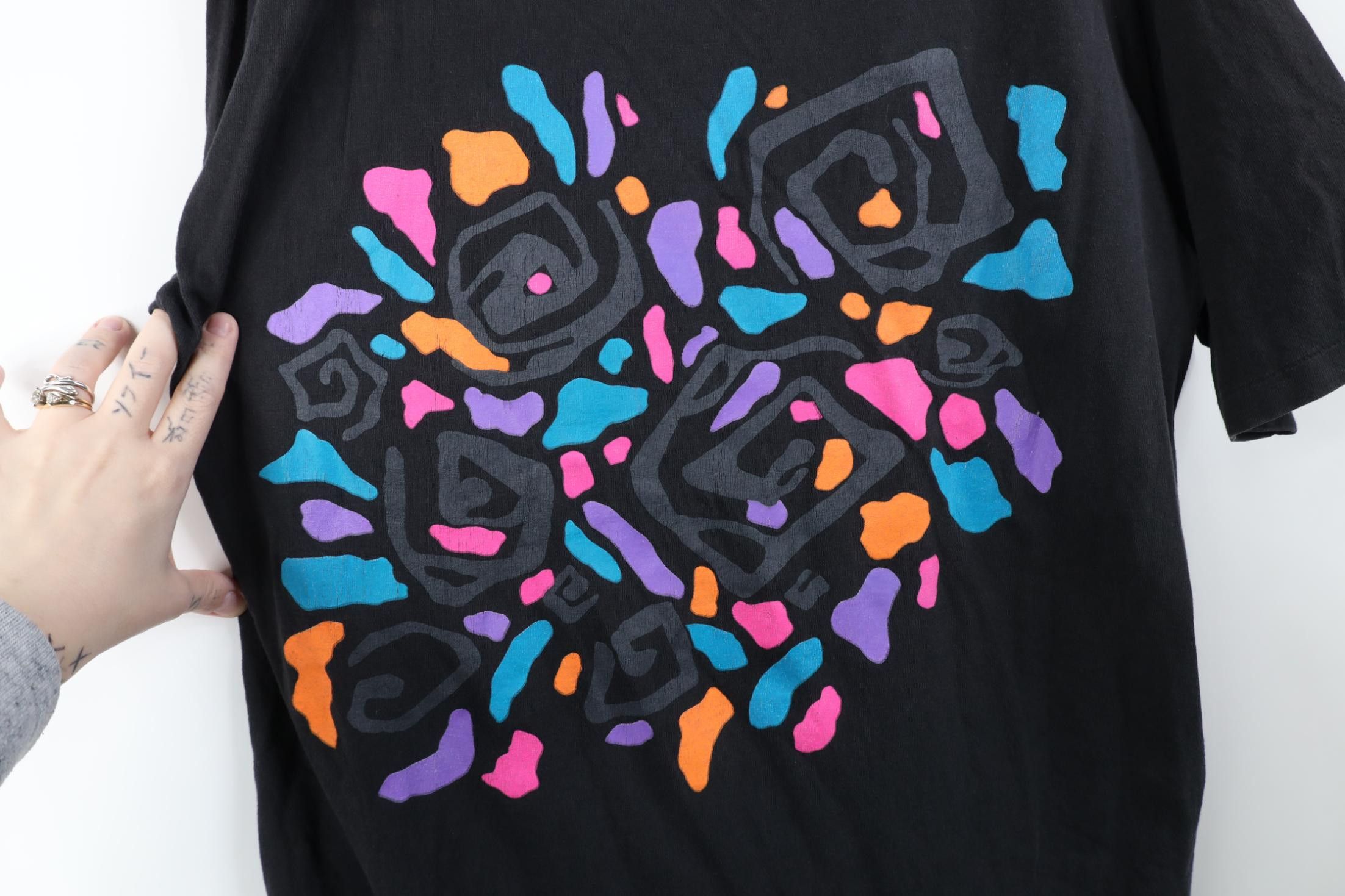Vintage Vintage 80s 90s Streetwear Surfing Surf T-Shirt Black USA Size ONE SIZE - 4 Thumbnail
