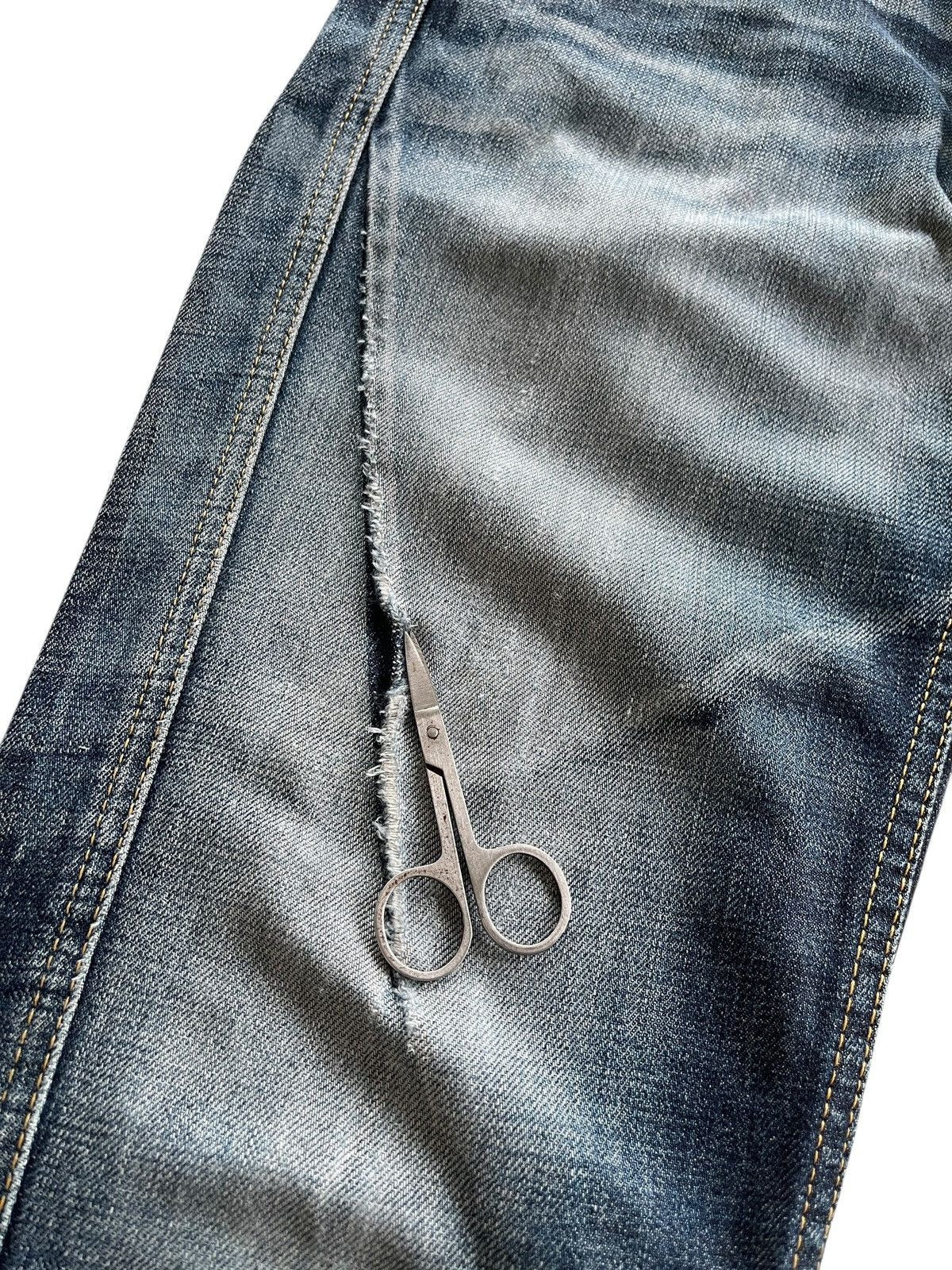 Japanese Brand Vintage Blue Way Distressed Flare Denim Jeans Size US 33 - 13 Thumbnail