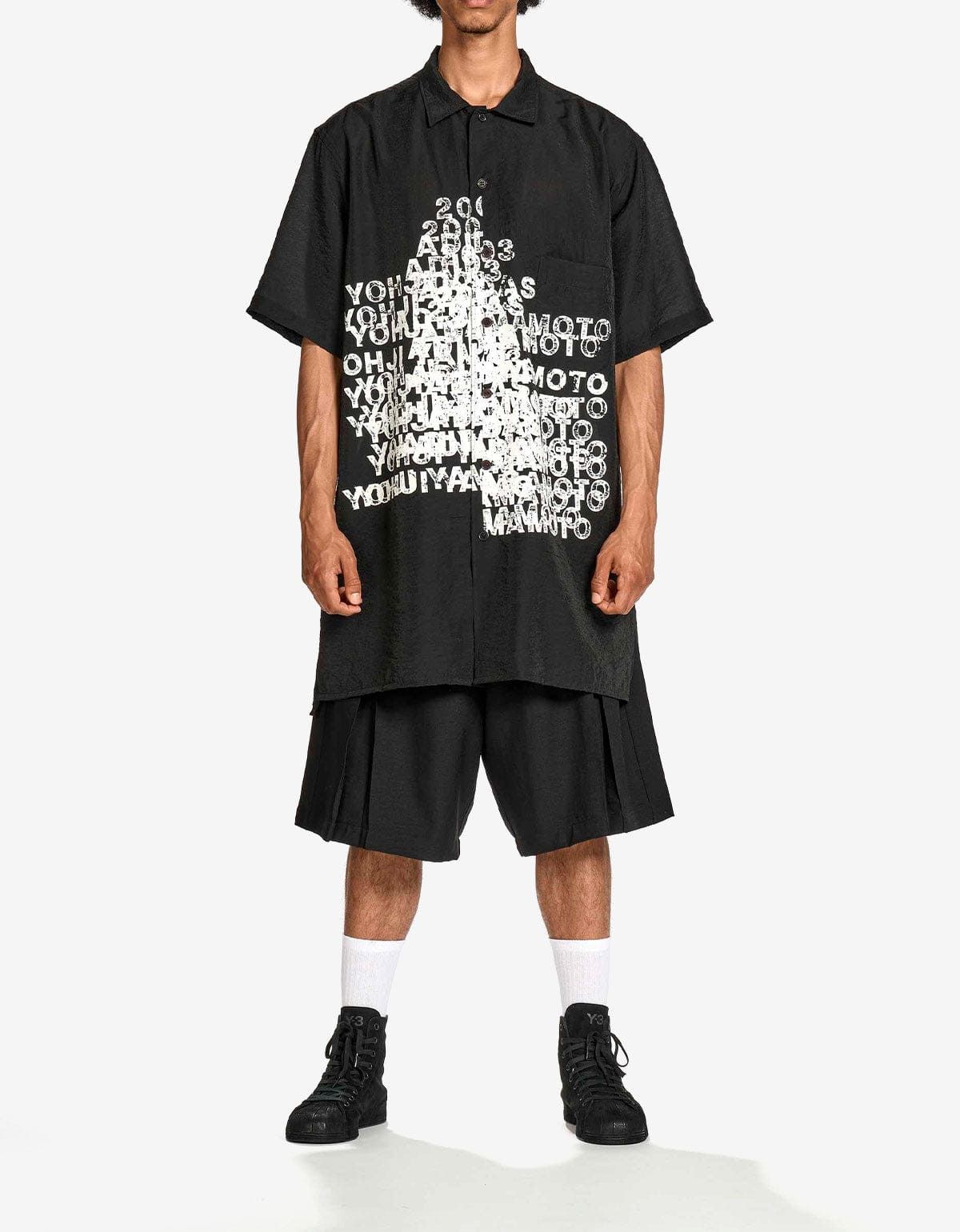 Y-3 Y-3 Black Placed Graphic Short Sleeve Shirt Size US S / EU 44-46 / 1 - 4 Thumbnail