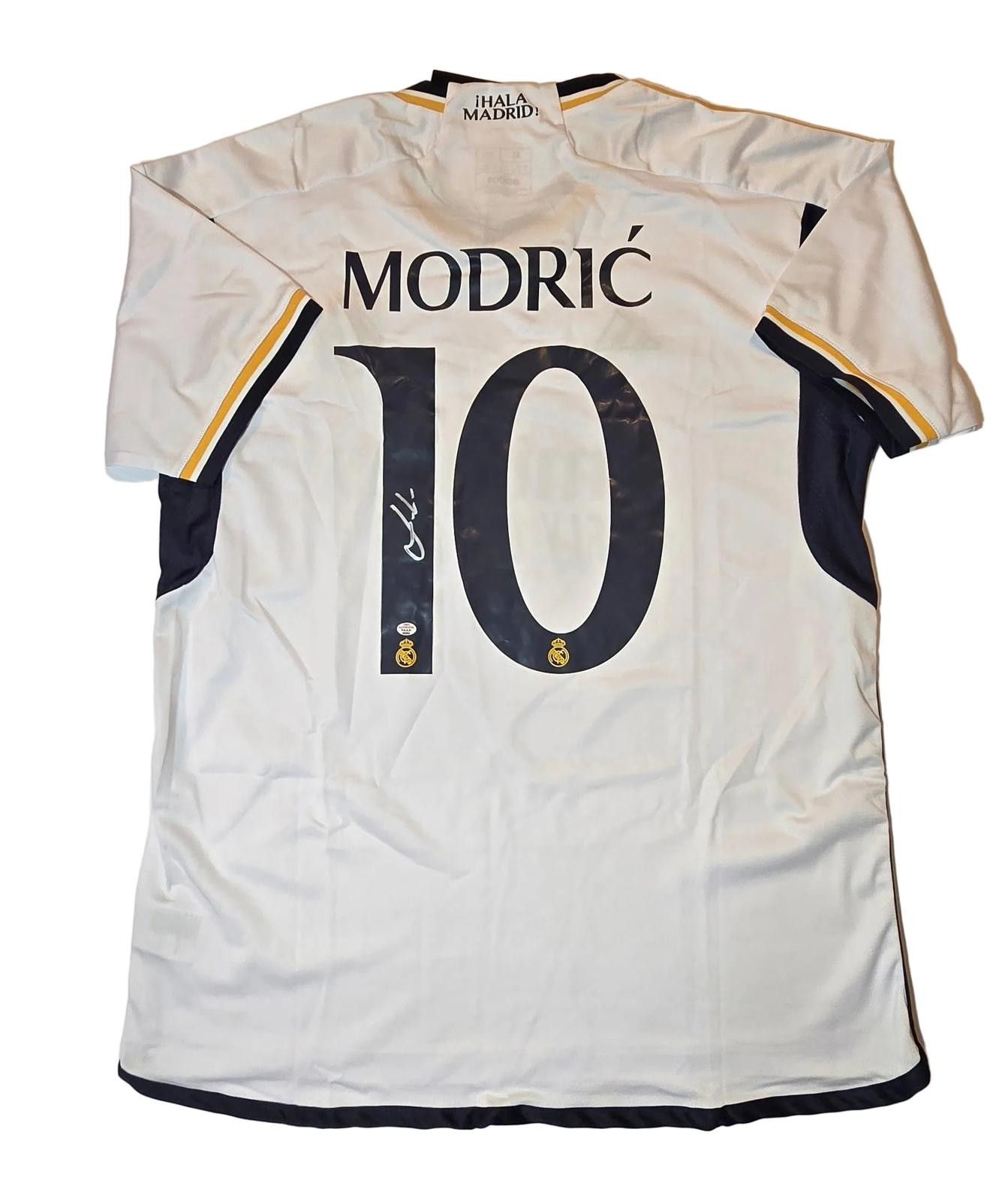 Other Luka Modric Signed Autographed Soccer Jersey PAAS COA Size ONE SIZE - 2 Thumbnail