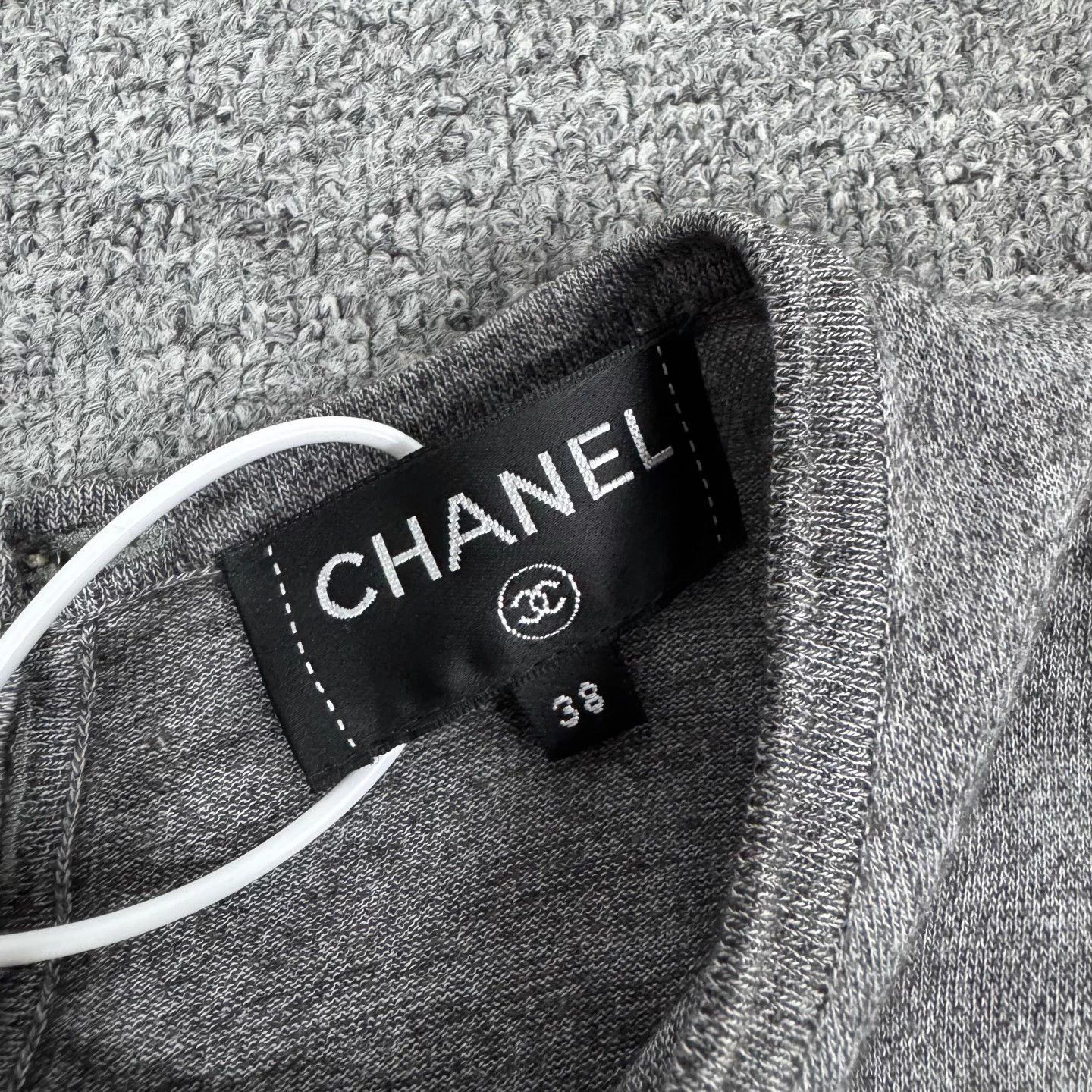 Chanel Chanel Gray Knit Dress 38 Old Money NWT Size S / US 4 / IT 40 - 5 Thumbnail