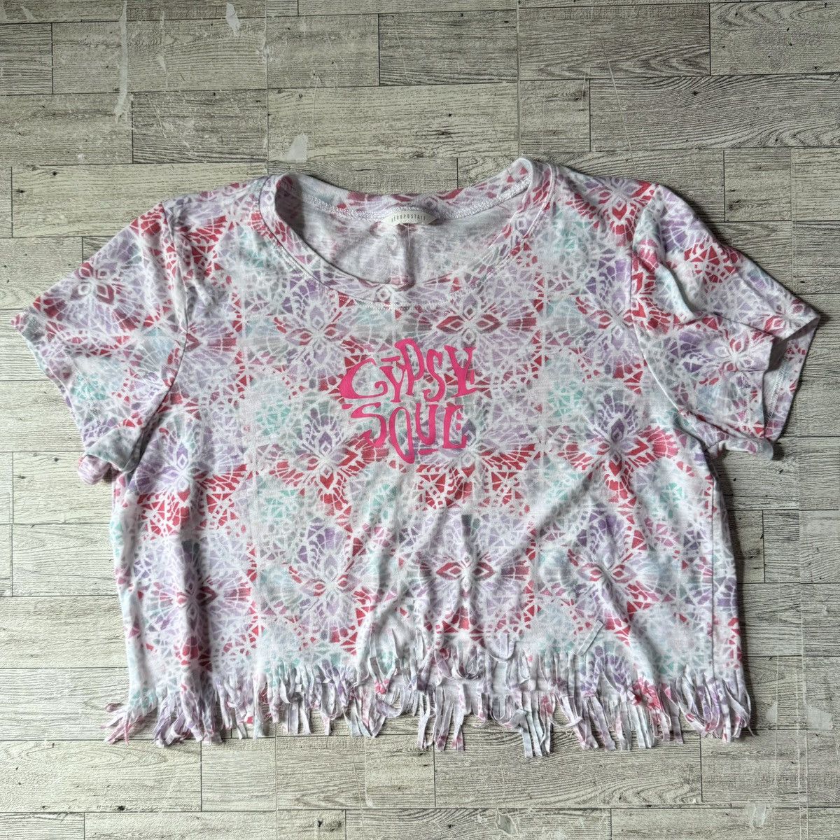 Aeropostale Gypsy Soul, Reworked, Kaleidoscope Print, Cropped Baby Tee Size S / US 4 / IT 40 - 10 Thumbnail