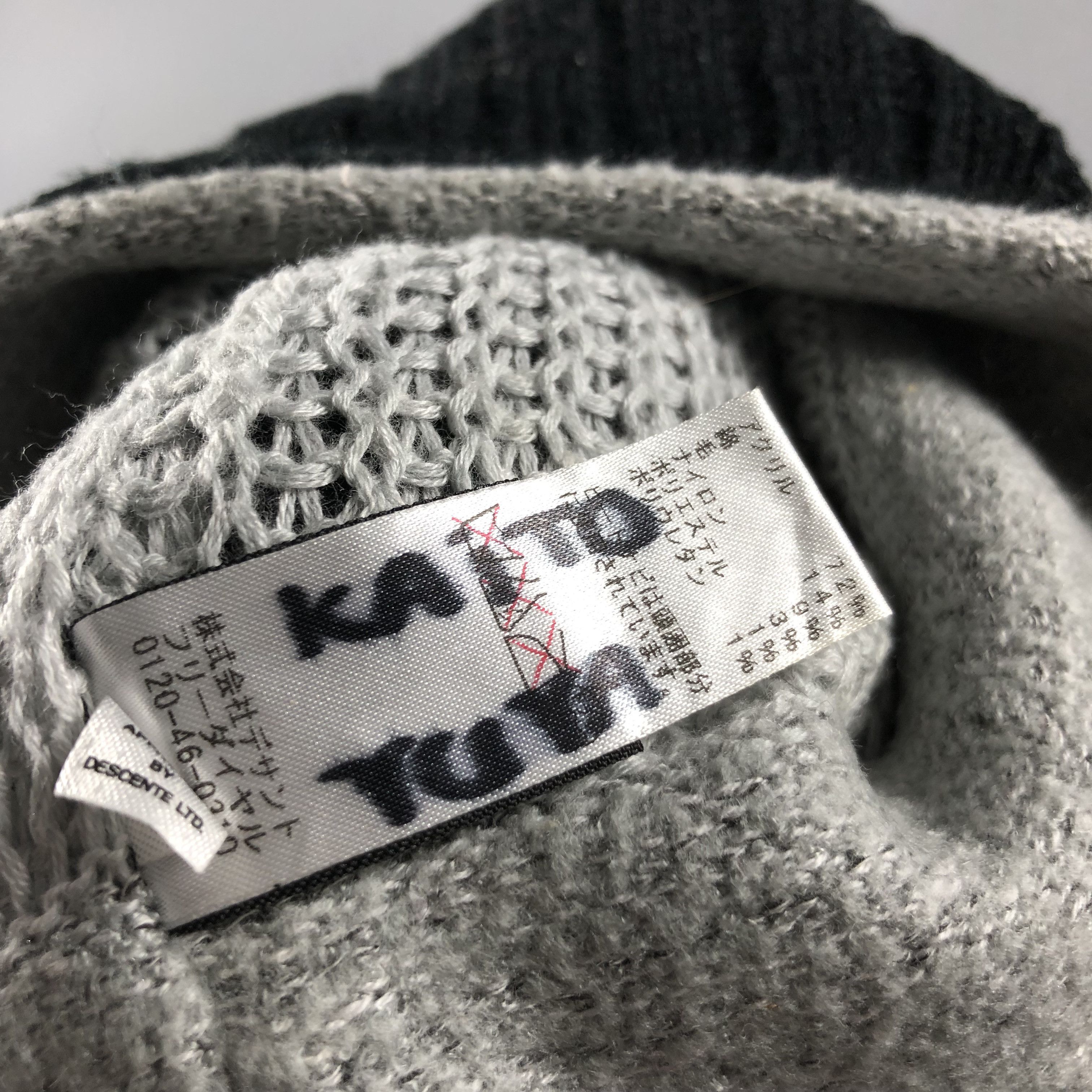 Descente Descente Beanie Snowcap Snow Hat B1061 Size ONE SIZE - 5 Thumbnail