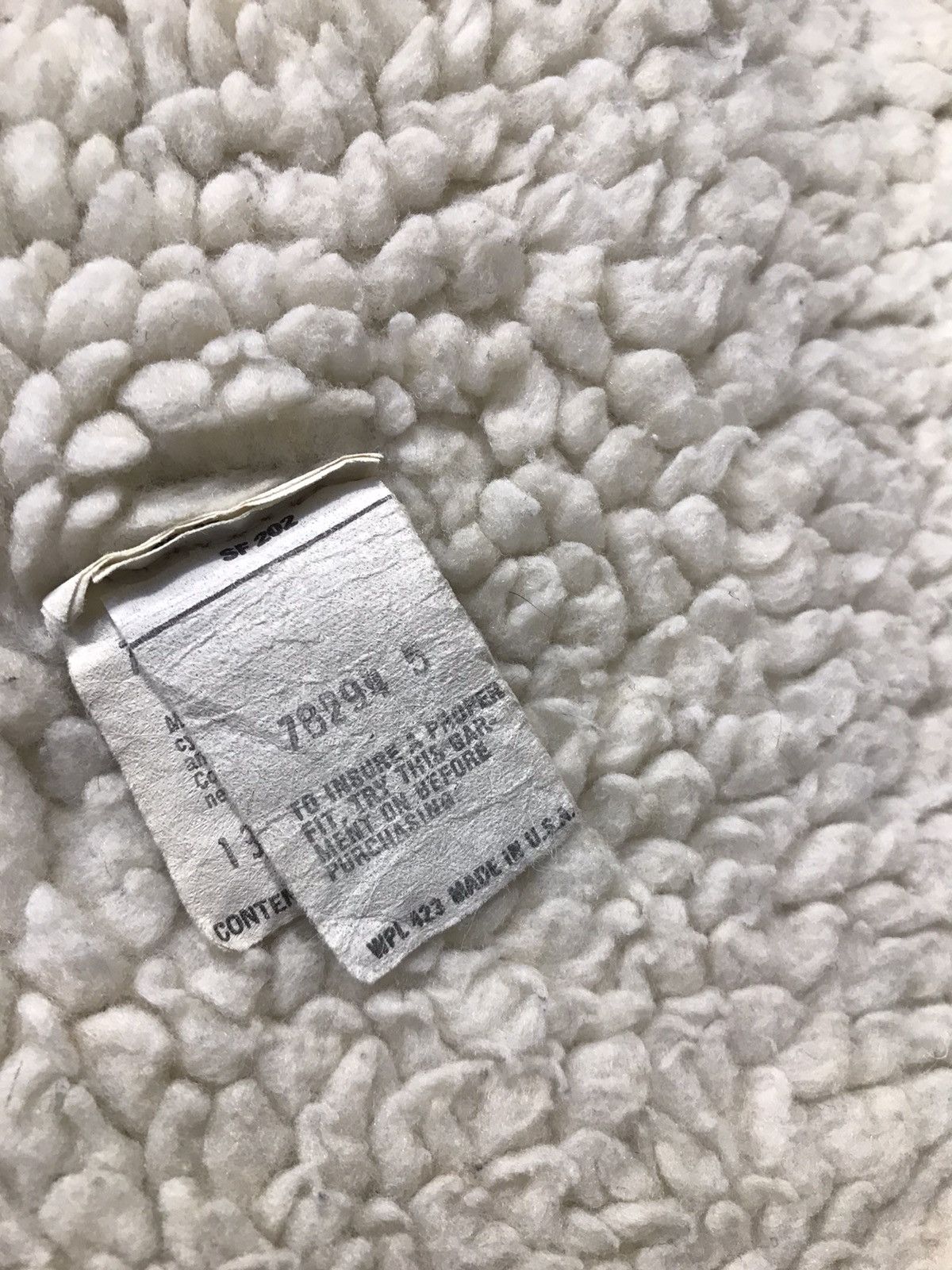 Levi's × Vintage Vintage Levi’s Jacket Sherpa Distressed Snap Button Size US L / EU 52-54 / 3 - 13 Thumbnail
