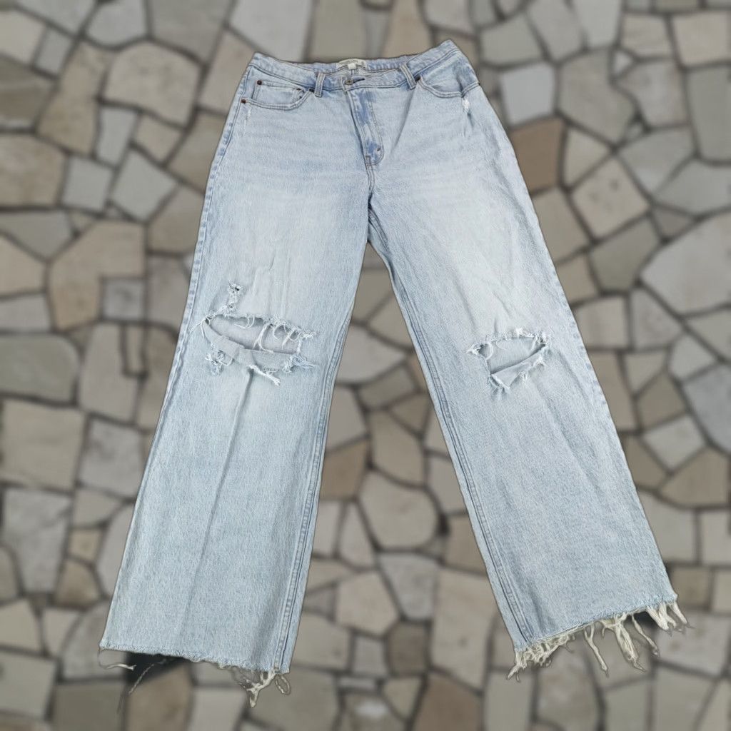 Abercrombie & Fitch VINTAGE Abercrombie & Fitch Jeans Women 12 Relaxed Fit High Rise Baggy 90s Blue Denim Size 30" / US 8 / IT 44 - 1 Thumbnail