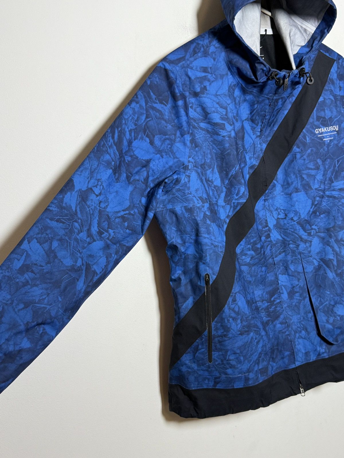 Nike × Undercover This Nike x Undercover Gyakusou tech jacket s-m Size US M / EU 48-50 / 2 - 9 Thumbnail