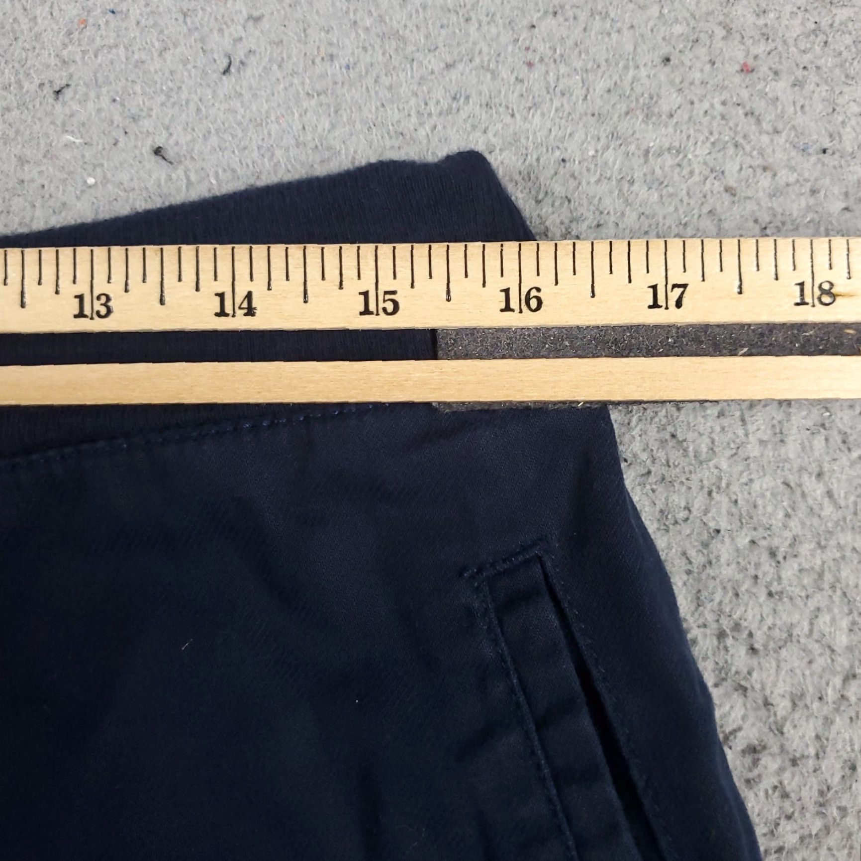 Tommy Hilfiger VINTAGE Tommy Hilfiger Shorts Women's Size Large Blue Casual Flat Front Chino Size 32" / US 10 / IT 46 - 4 Thumbnail