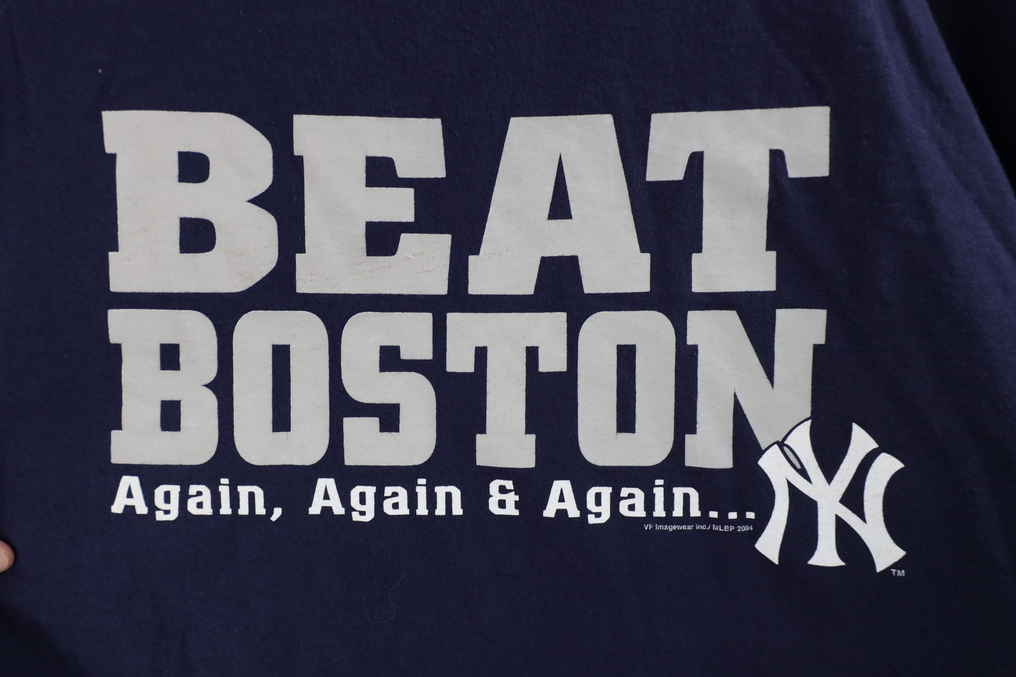 Vintage Vintage Y2K 2004 Baseball Beat Boston Red Sox Again T-Shirt Size US XL / EU 56 / 4 - 4 Thumbnail