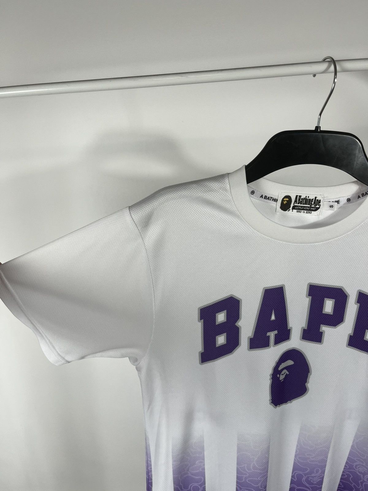 Bape BAPE A Bathing Ape White Purple Gradient Jersey Tee Size S Size US S / EU 44-46 / 1 - 9 Thumbnail