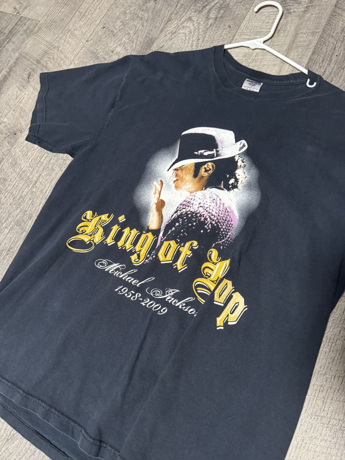 Band Tees × Vintage 2009 Michael Jackson Memorial Tee Size US XL / EU 56 / 4 - 2 Thumbnail