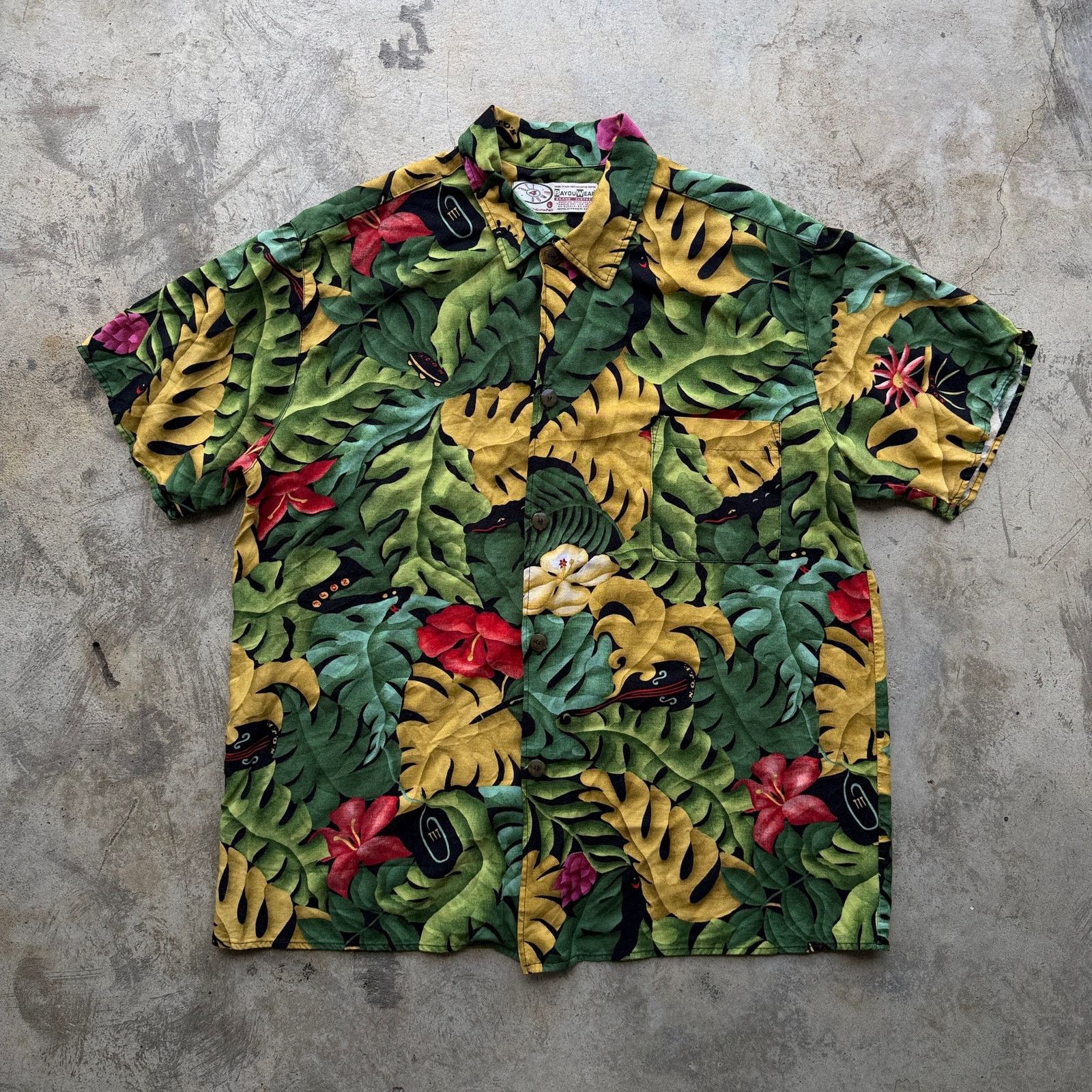 Other Vintage BayouWear Crocodile Jazz Hawaiian Rayon Shirt Size US L / EU 52-54 / 3 - 2 Thumbnail
