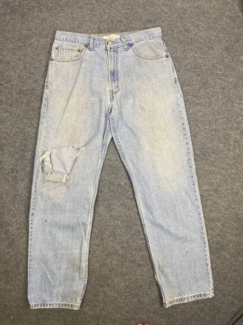 Levi's vintage levis 550 relaxed fit distressed denim Size US 35 - 1 Thumbnail