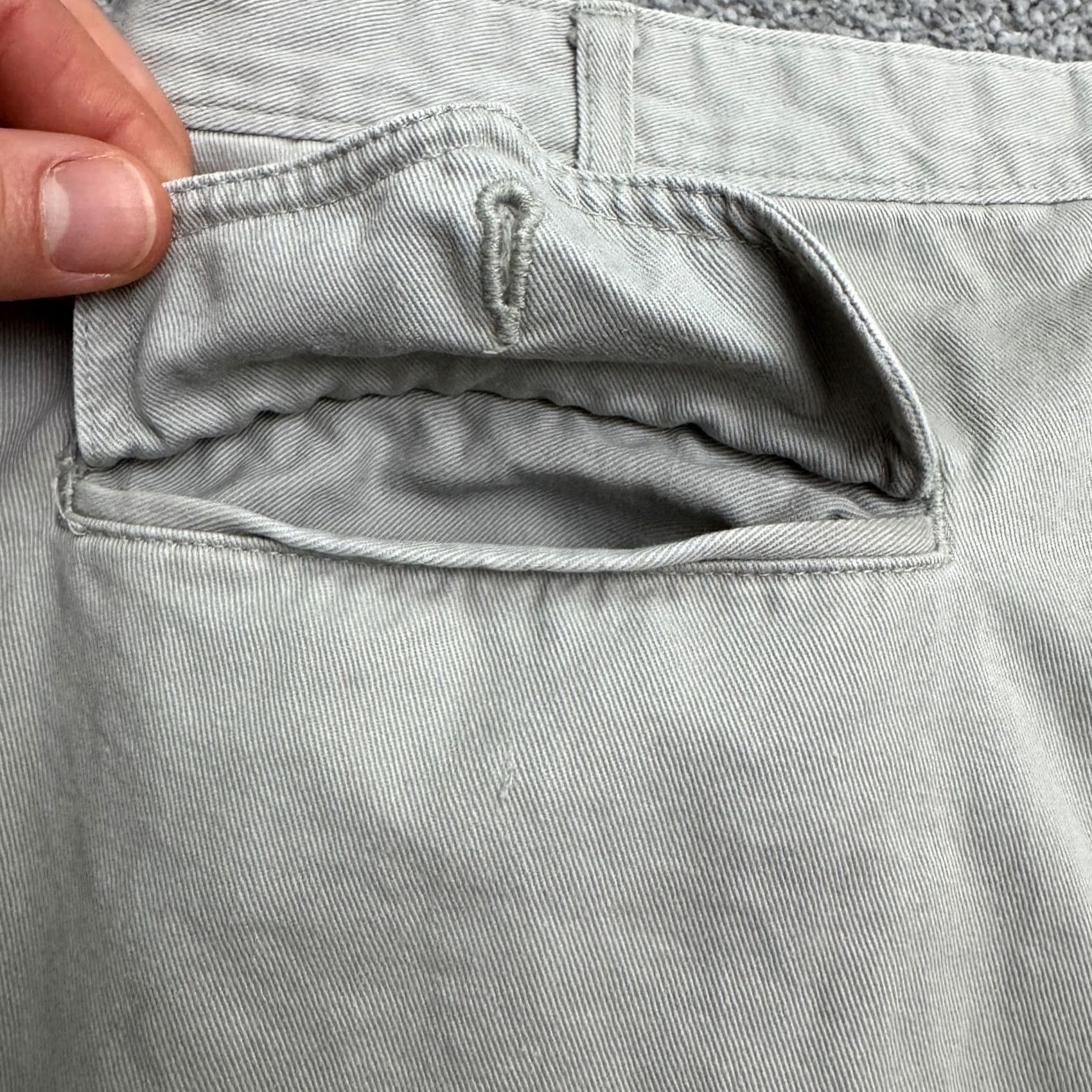 Gant VINTAGE Gant Chino Pants Mens 33 Gray Pleated Front Straight Leg Twill Size US 33 - 6 Thumbnail