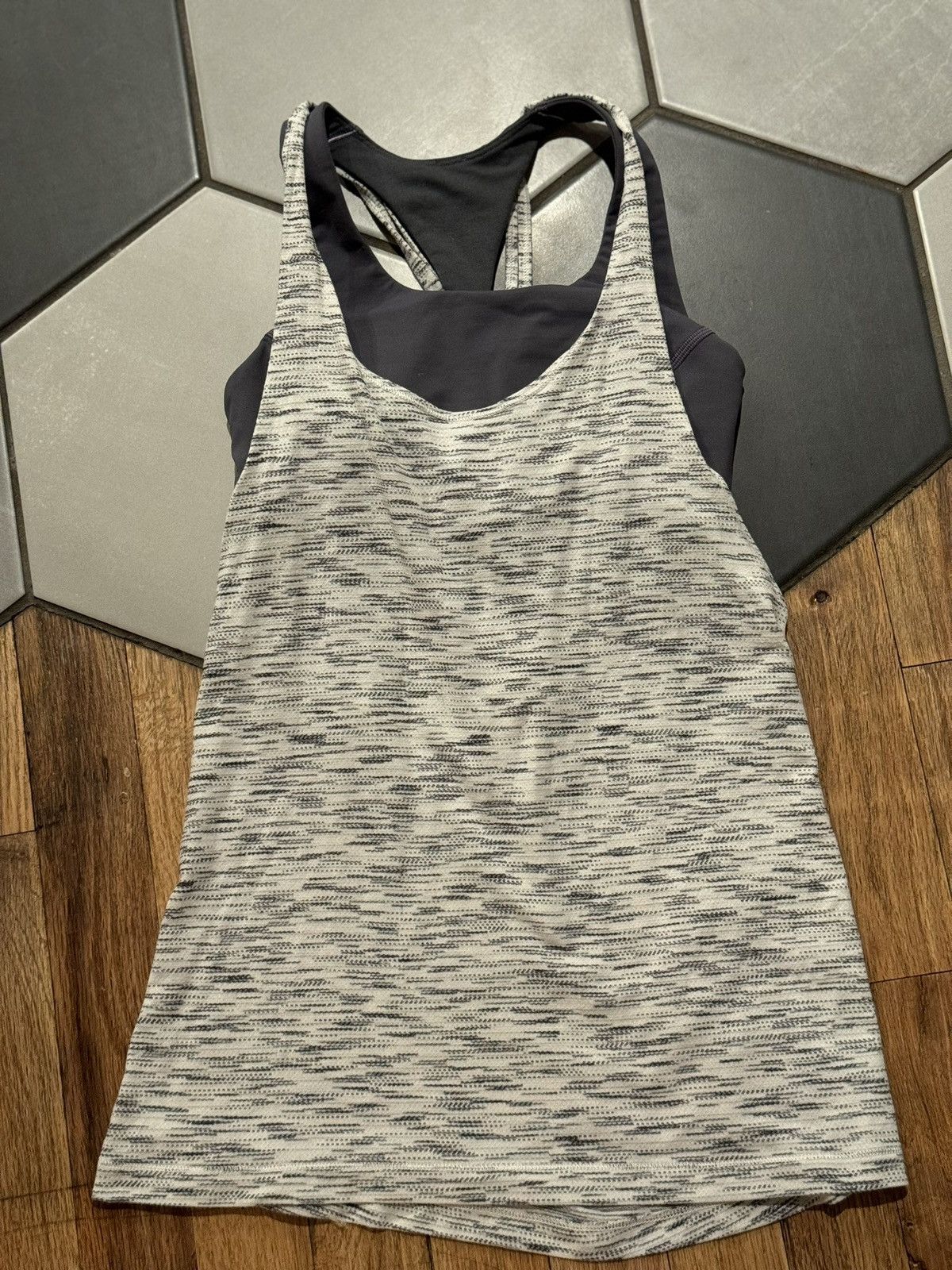Lululemon Lululemon Twist & Toil Tank Tiger Space Dye/Nebula size US 2 Size XS / US 0-2 / IT 36-38 - 3 Thumbnail