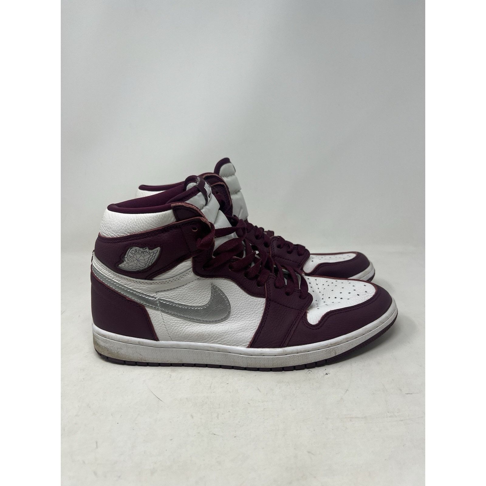 Nike Size 12 - Jordan 1 Retro High OG Bordeaux 555088-611 Size US 12 / EU 45 - 3 Thumbnail