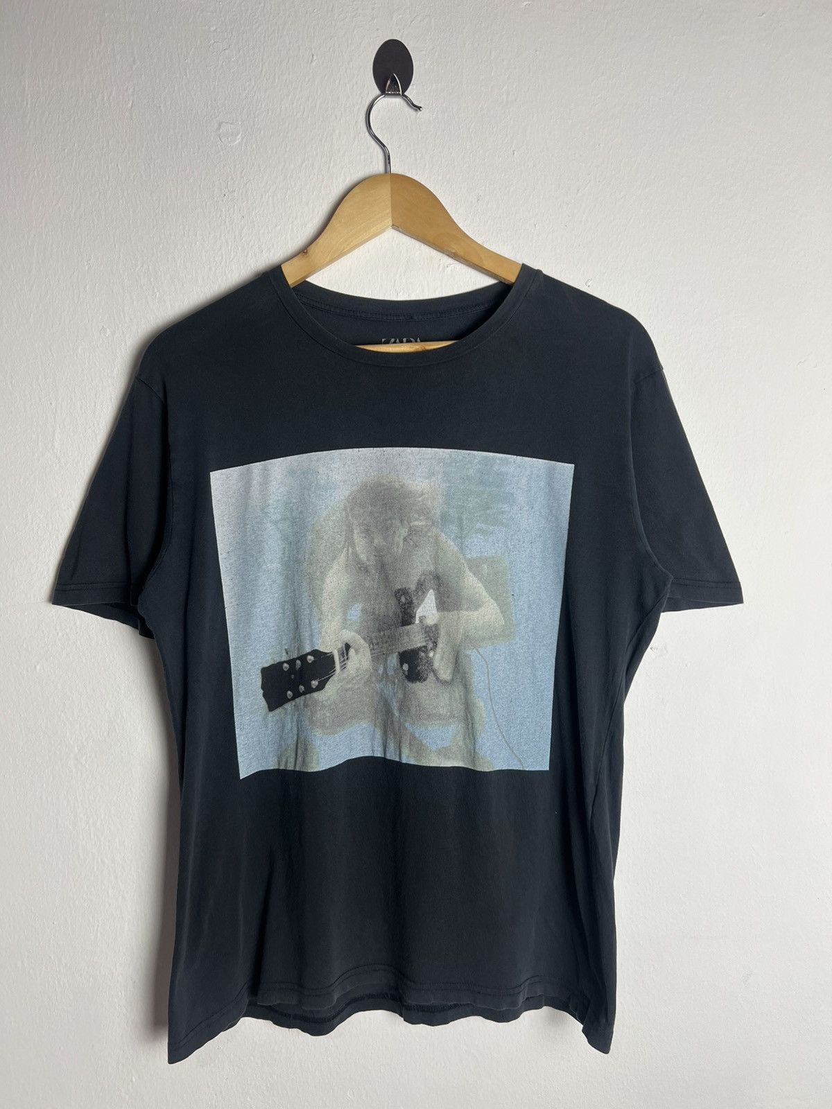 Band Tees ZARA x Kurt Cobain Graphic Tee Size US S / EU 44-46 / 1 - 1 Thumbnail