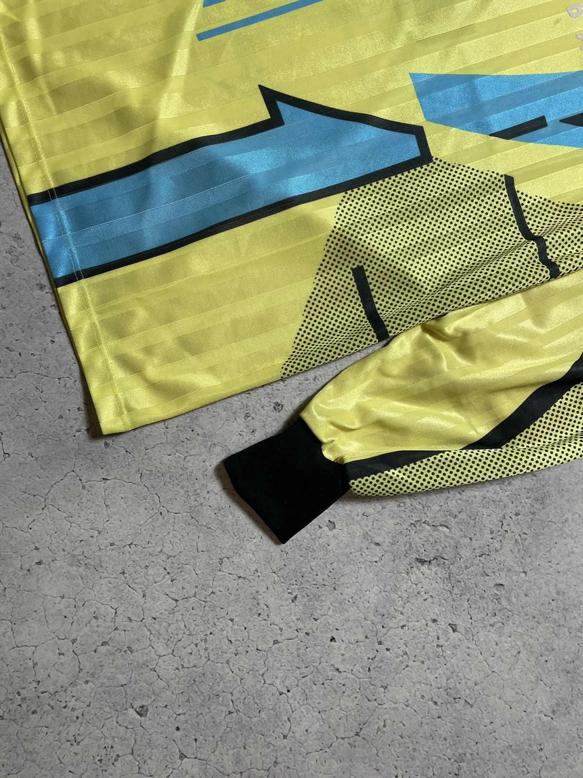 Puma Vintage 90's Goalkeeper Long Jersey Puma Made In Germany #1 Size US L / EU 52-54 / 3 - 4 Thumbnail