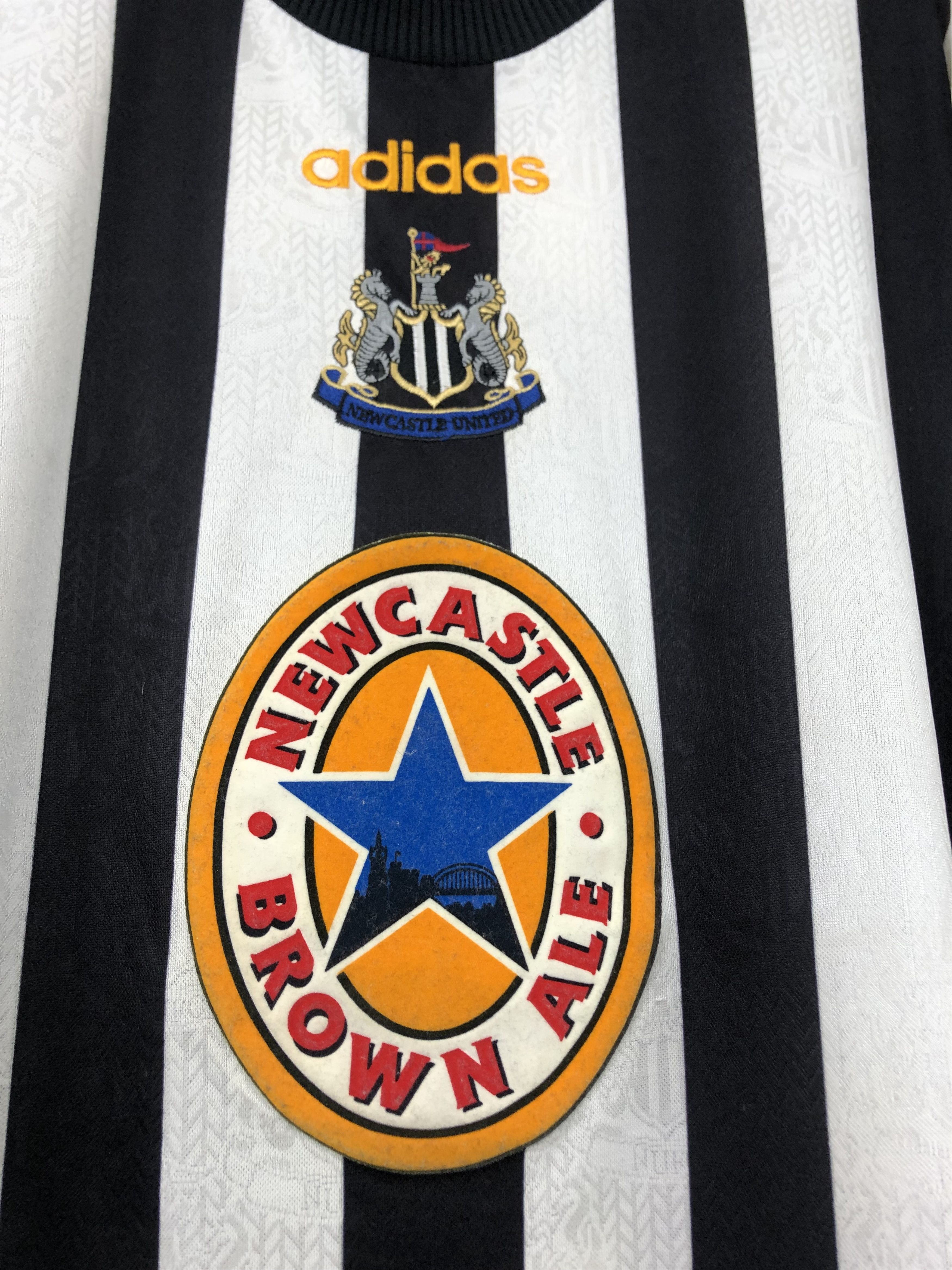 Adidas Newcastle football shirt 1997 Soccer Adidas #9 Legend Jersey Size US L / EU 52-54 / 3 - 5 Thumbnail