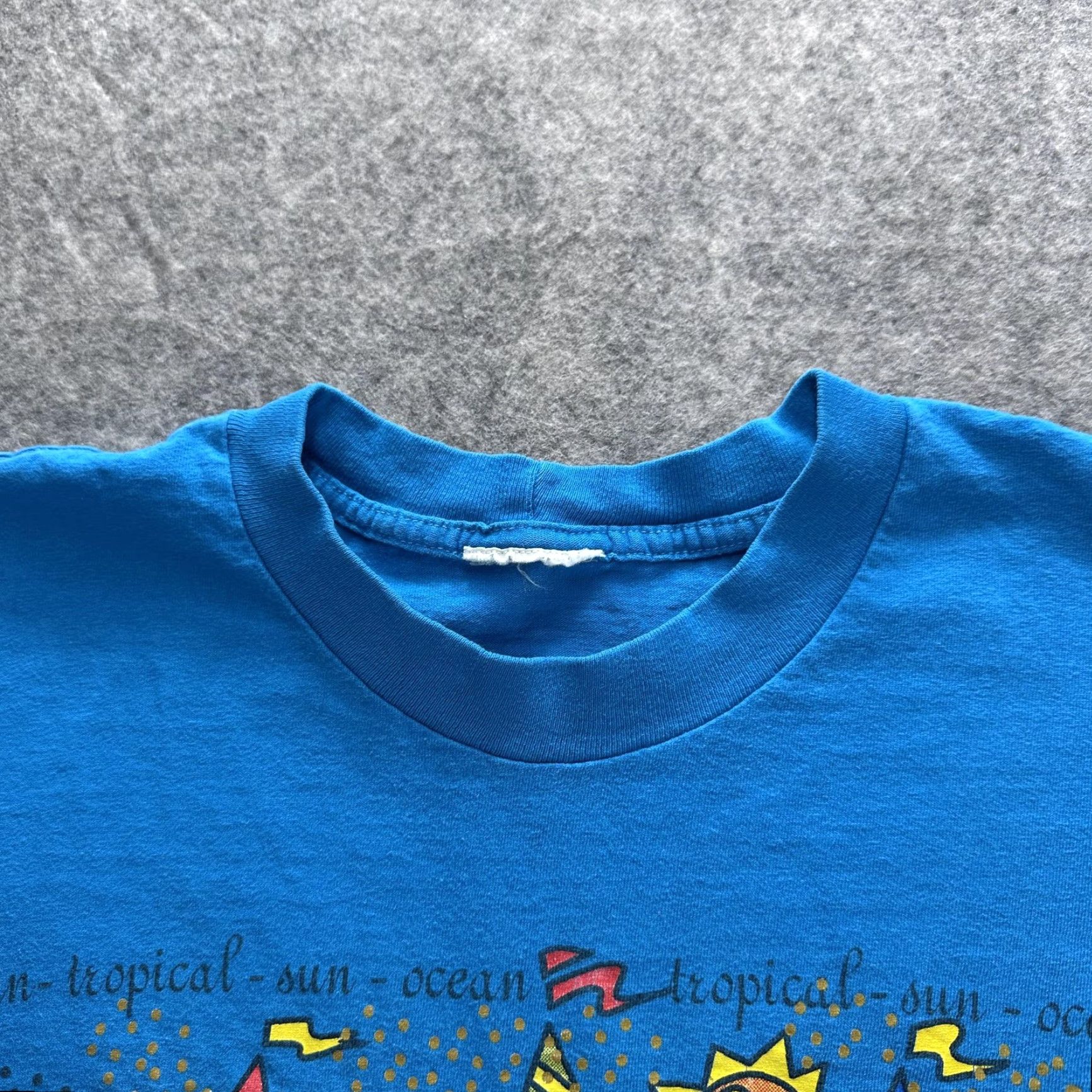 Vintage VINTAGE Carnival The Fun Ships Shirt Mens Large Blue Beach Tropical Graphic Tee Size US L / EU 52-54 / 3 - 4 Thumbnail