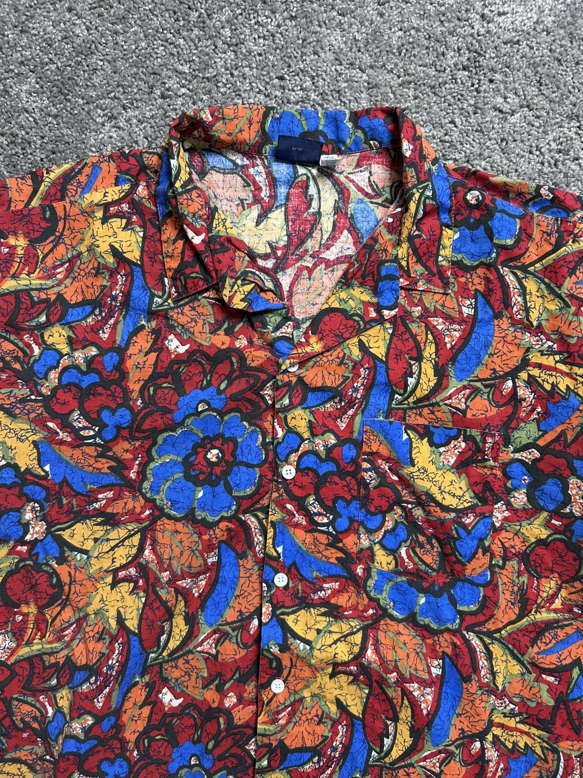 Vintage Vintage 70s Golden V AOP Art Short Sleeve Button Size US XL / EU 56 / 4 - 2 Thumbnail