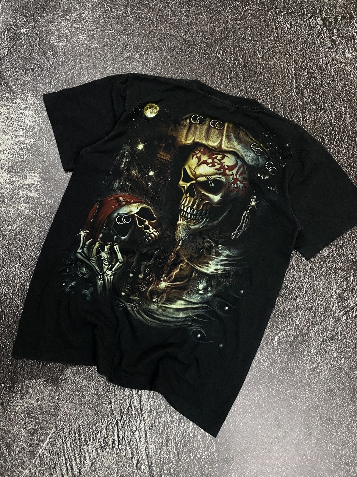 Liquid Blue × Vintage Vintage Pirates Death skull Overprinted Y2k Tee Size US M / EU 48-50 / 2 - 2 Thumbnail