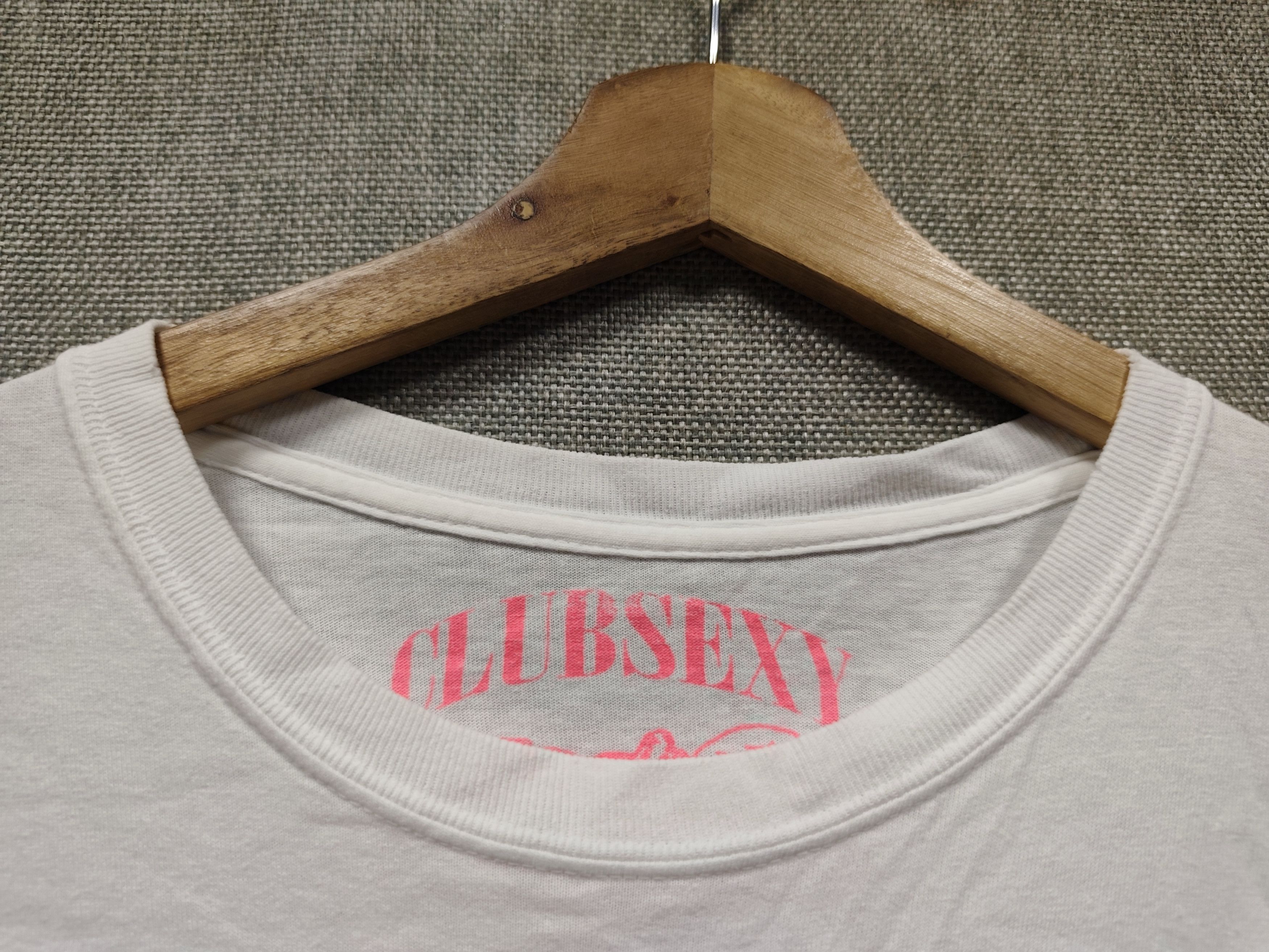 Other T Shirt Grunge Is Dead Kurt Cobain Size US L / EU 52-54 / 3 - 4 Thumbnail
