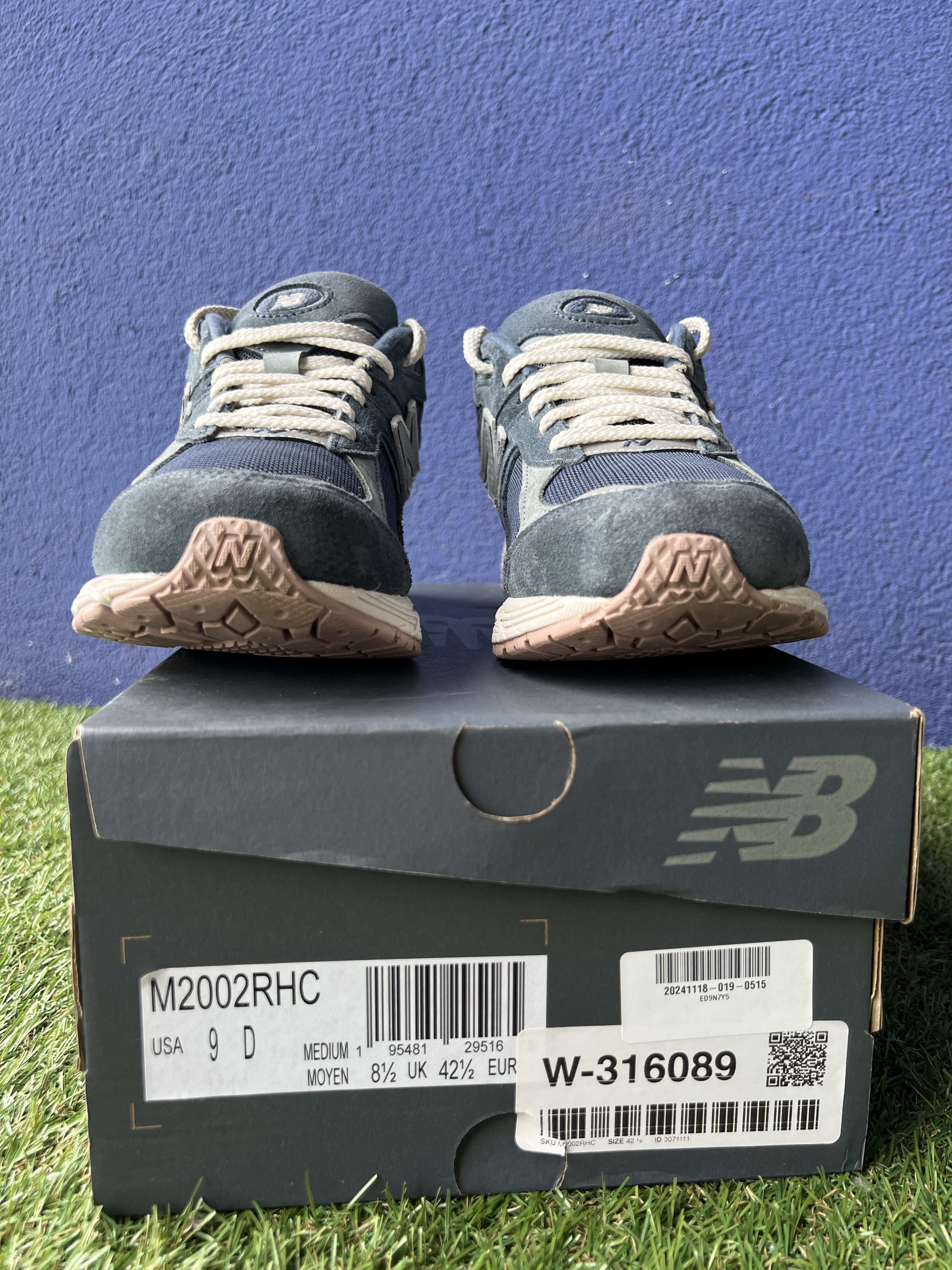New Balance New Balance 2002R Deep Ocean Sneaker M2002RHC nike adidas Size US 9 / EU 42 - 4 Thumbnail