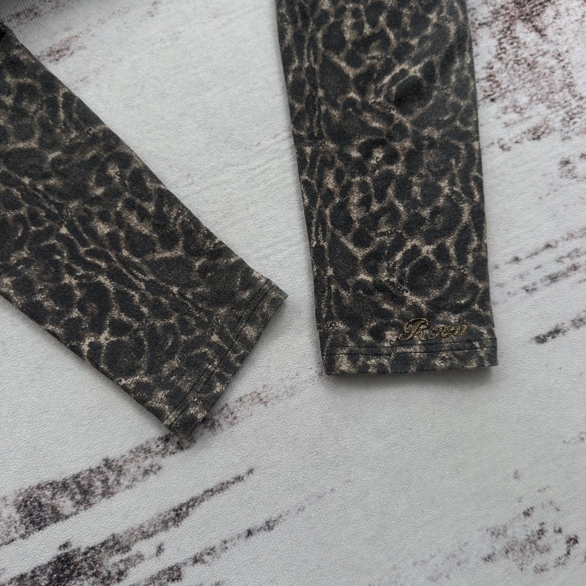 Roen ROEN FULLPRINT LEAPORD DESIGNER SKULL ZIPPER VERY RARE Y2K Size US L / EU 52-54 / 3 - 9 Thumbnail