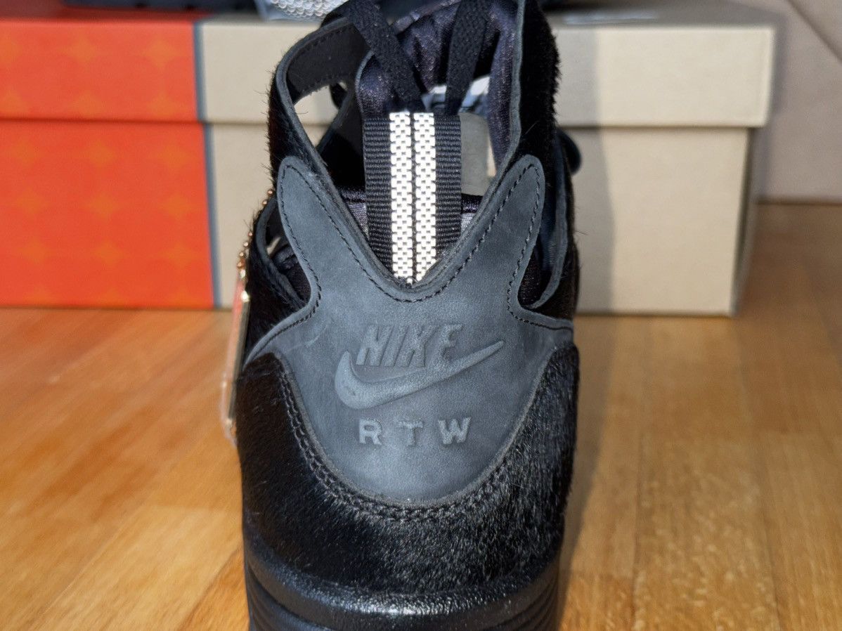 Corteiz × Nike Corteiz Nike Air Trainer Huarache Onyx Black US12 UK11 EU46 Size US 12 / EU 45 - 9 Thumbnail