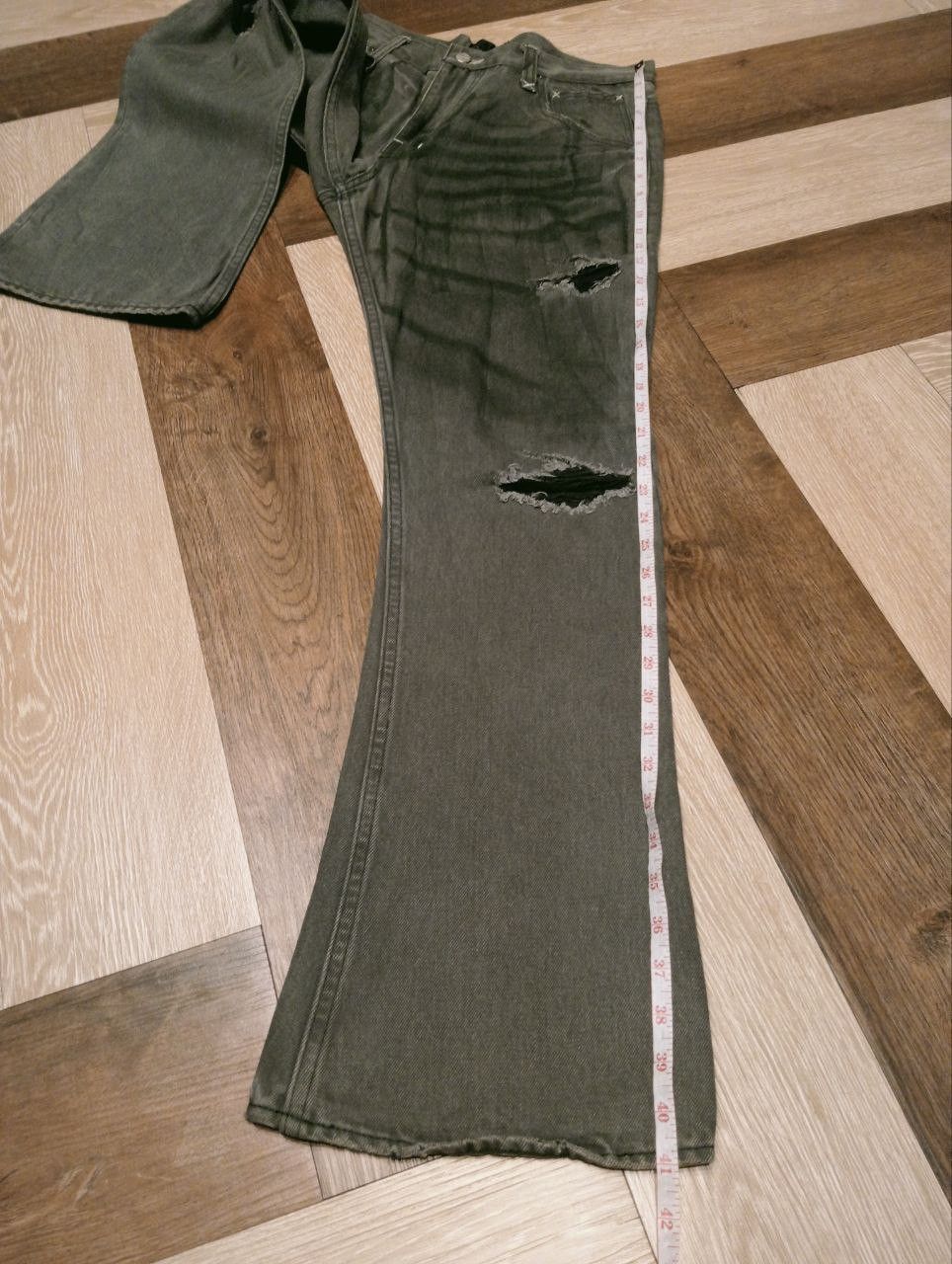 If Six Was Nine VARENTINE JAPAN FLARE DISTRESSED JEANS Size US 32 / EU 48 - 13 Thumbnail