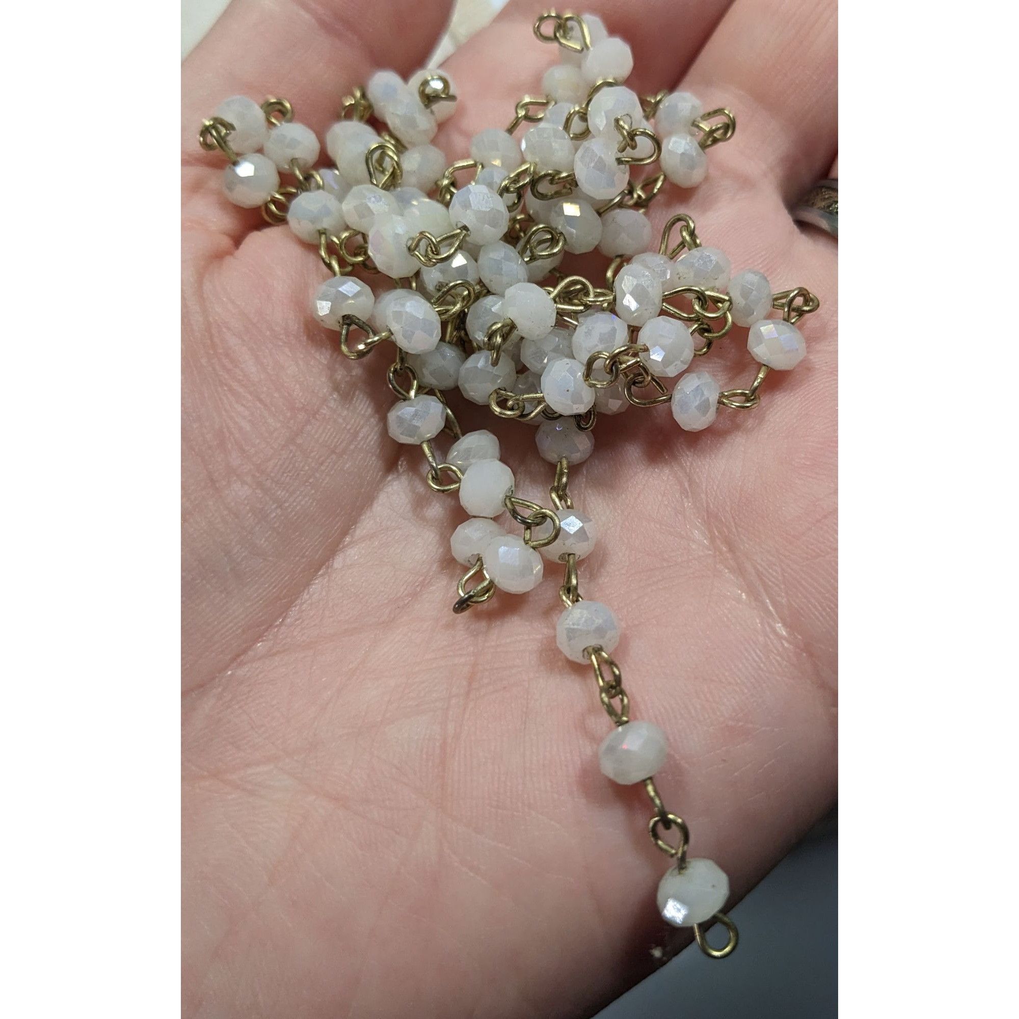 Other Elegant White Glass Beaded Lariat Necklace On Gold Tone Chai Size ONE SIZE - 3 Thumbnail