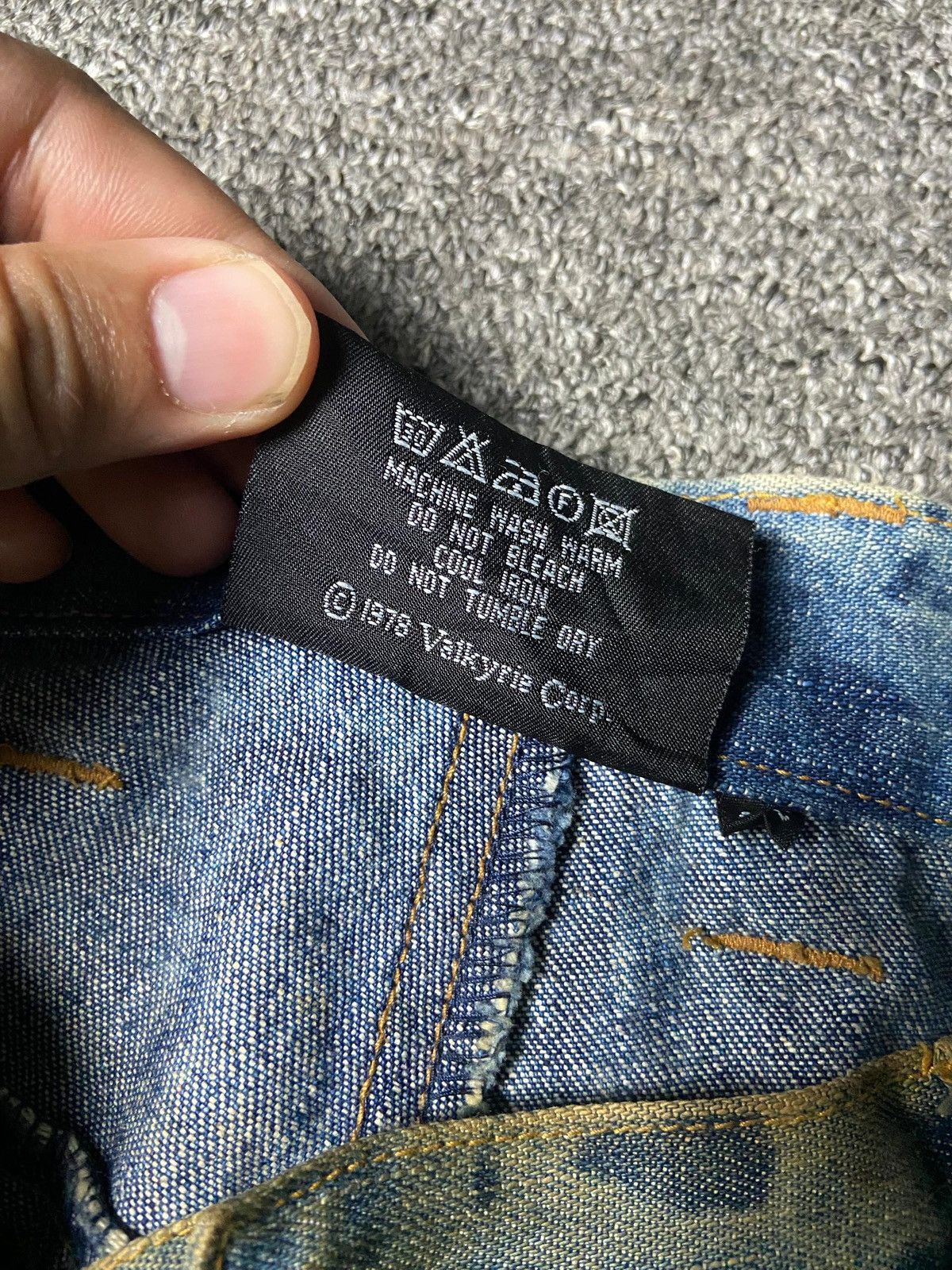 Japanese Brand Bear USA Brand Acid Wash Denim Shorts (156) Size US 33 - 6 Thumbnail