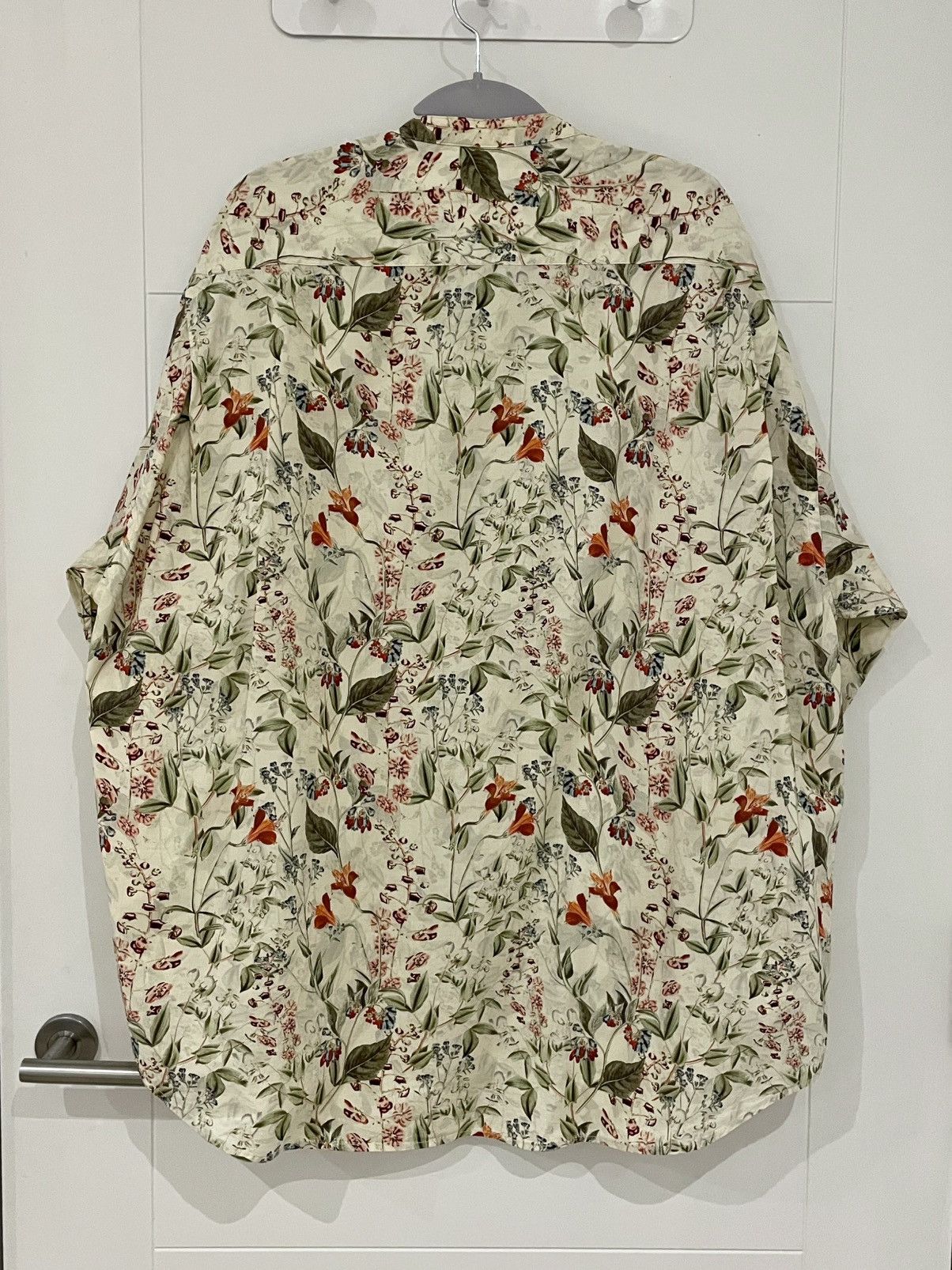 Journal Standard Journal standard floral print band collar shirt Size US M / EU 48-50 / 2 - 2 Thumbnail