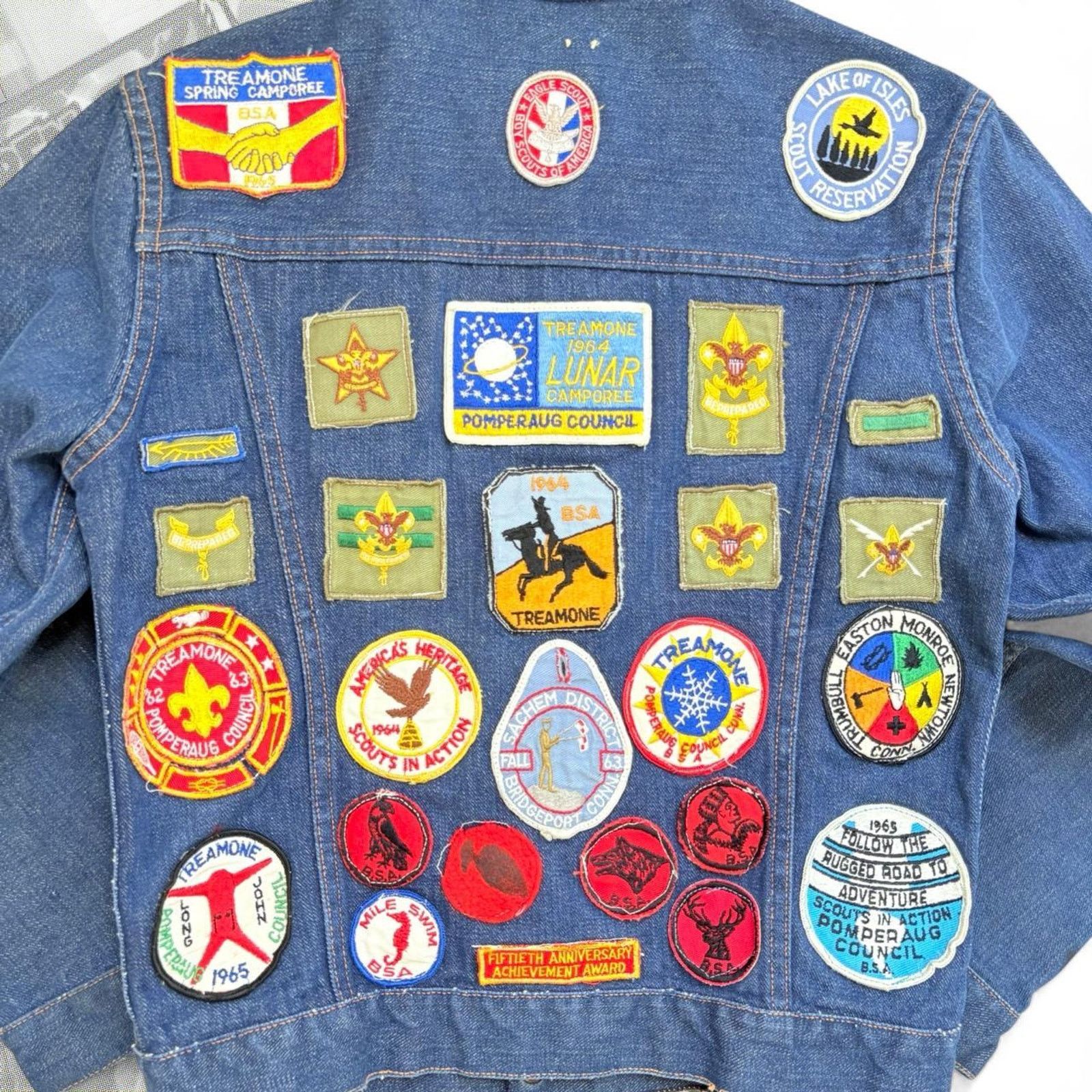 Nike 1960’s Roebucks Double Pleat Denim Jacket W/ Patches Size M / US 6-8 / IT 42-44 - 3 Thumbnail