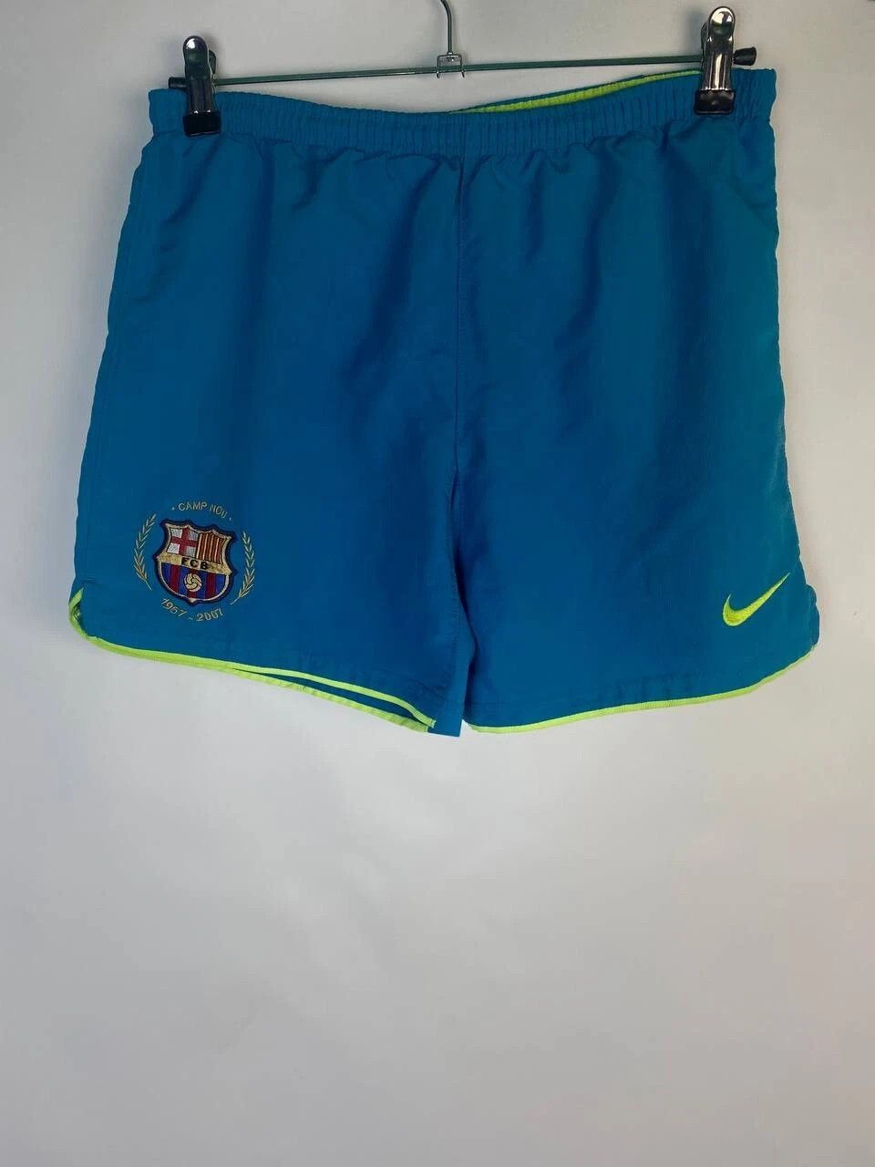 Nike FC BARCELONA HOME FOOTBALL SHORTS NIKE Boys L Size US 30 / EU 46 - 1 Thumbnail
