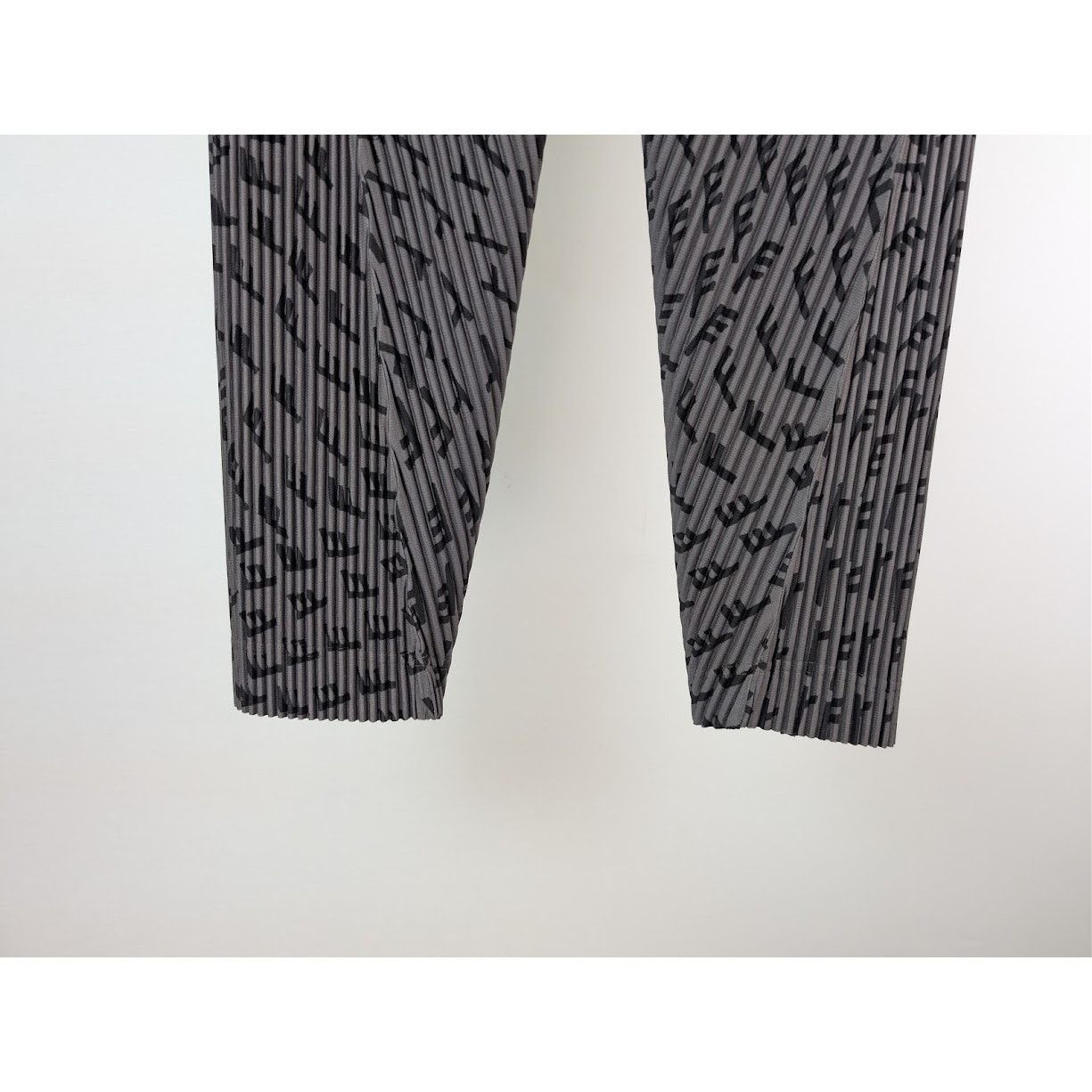 Issey Miyake o1rshd1 Joggers & Sweatpants in Dark Grey Size US 32 / EU 48 - 4 Thumbnail