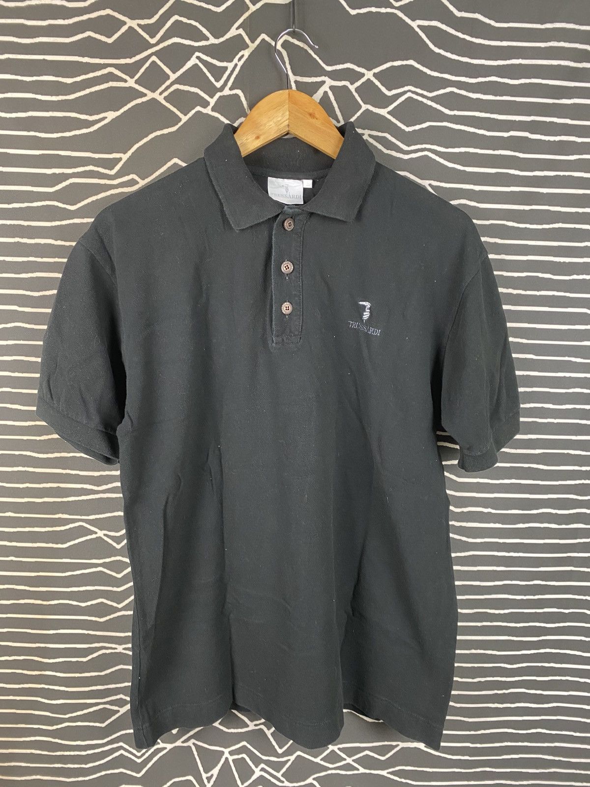 Trussardi VINTAGE Trussardi Made In Italy Grey Logo Polo Shirt Size US L / EU 52-54 / 3 - 2 Thumbnail