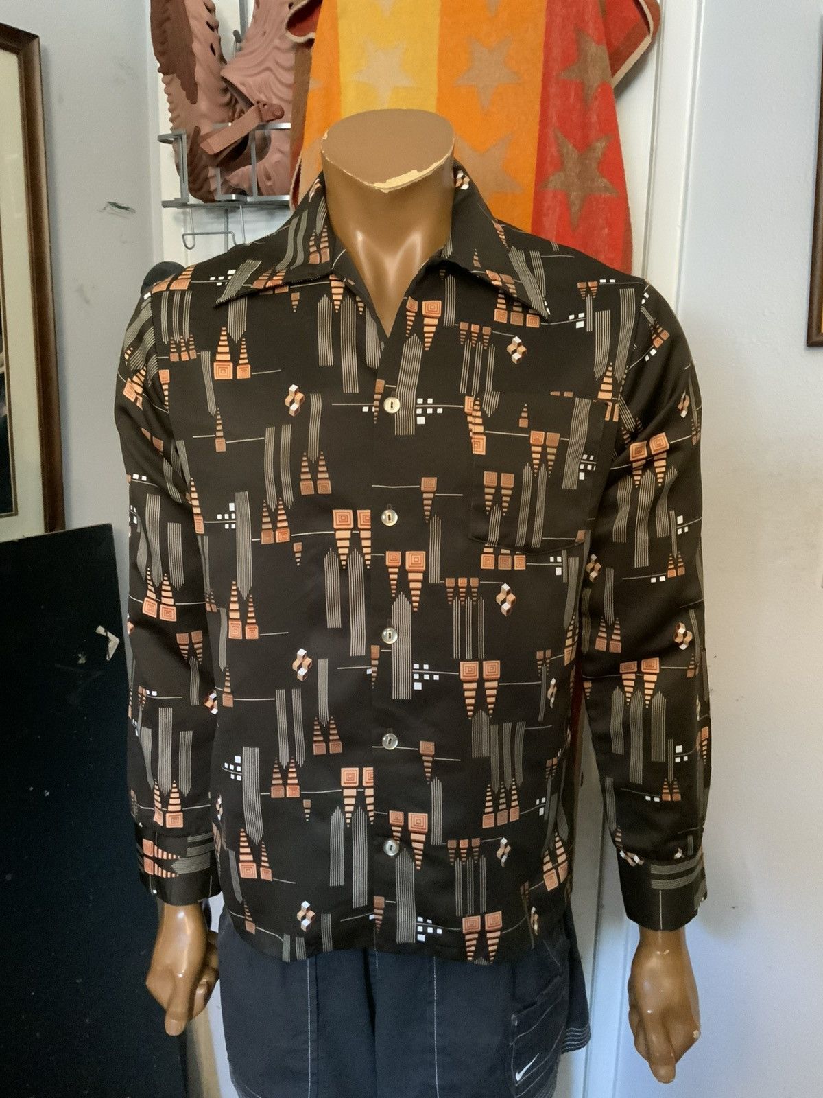 Vintage Vintage 1970s Venus California Geometric Disco Button Shirt Size US M / EU 48-50 / 2 - 8 Thumbnail