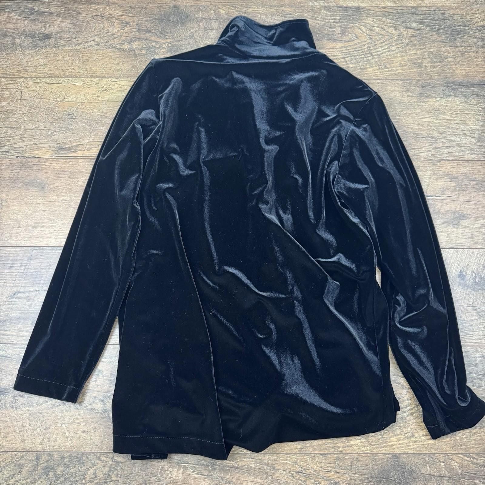 Other Vintage Women's Velvet Collared Shirt Size Med Relaxed Size M / US 6-8 / IT 42-44 - 2 Thumbnail