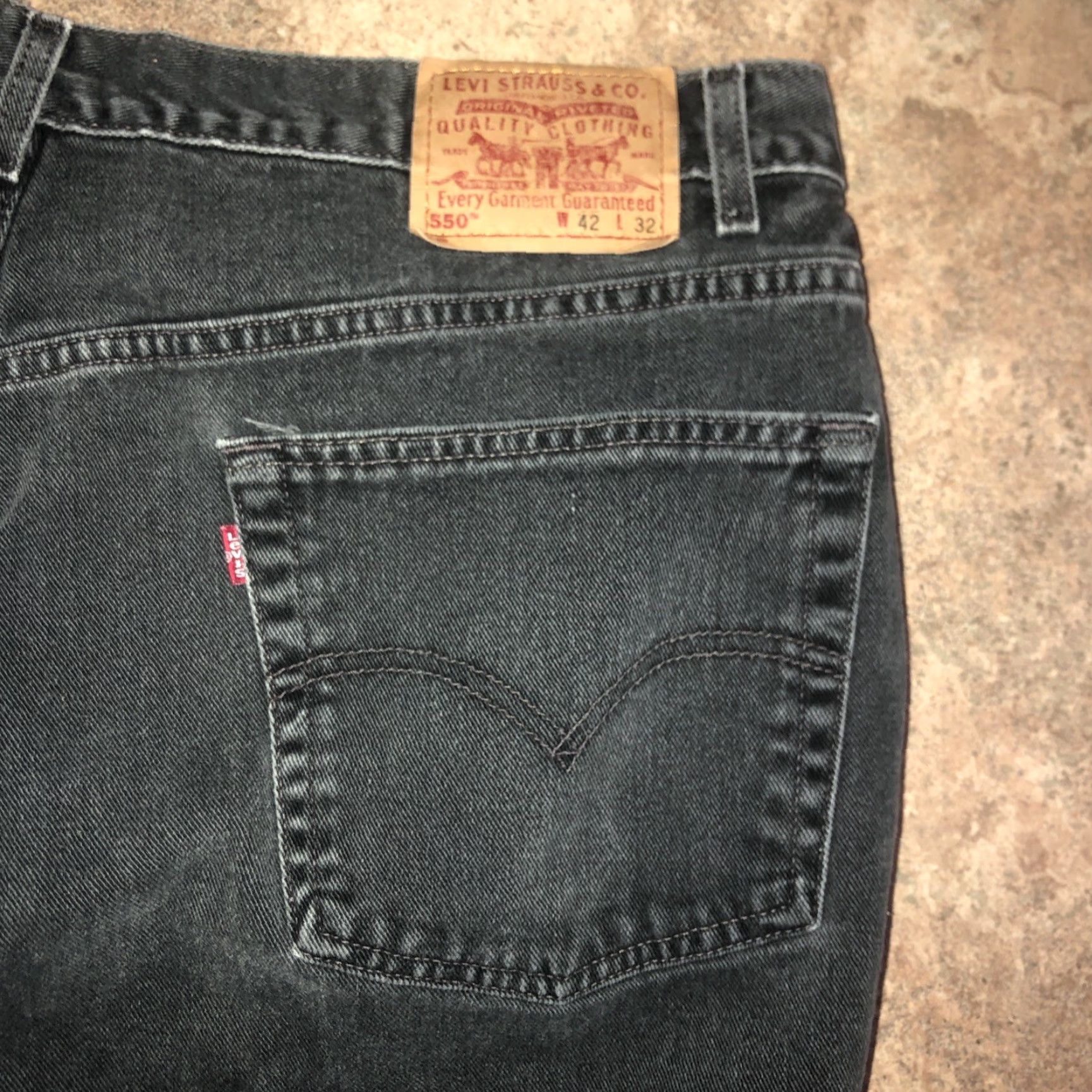 Levi's VINTAGE Levi's 550 Jeans Men's Size 42x32 Black Straight Denim Size US 42 / EU 58 - 4 Thumbnail