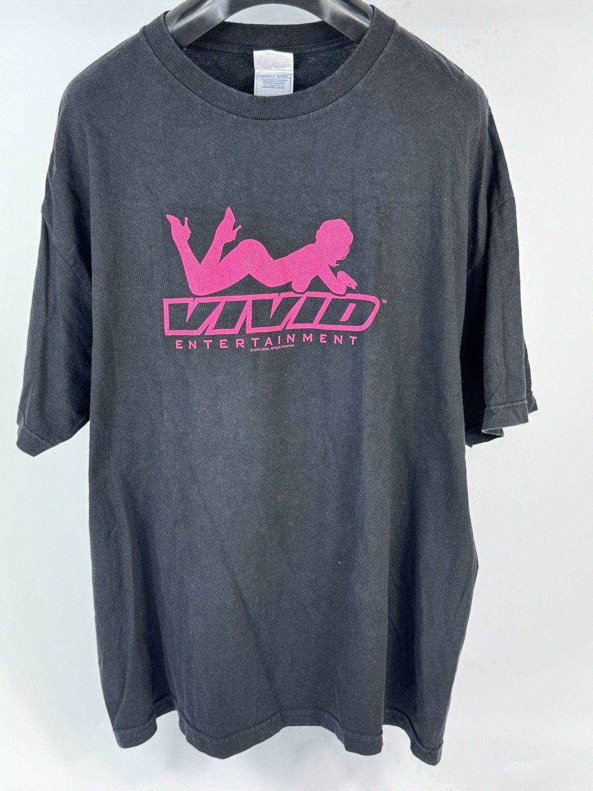 VIVID ENTERTAINMENT PRINT VINTAGE T-SHIRT