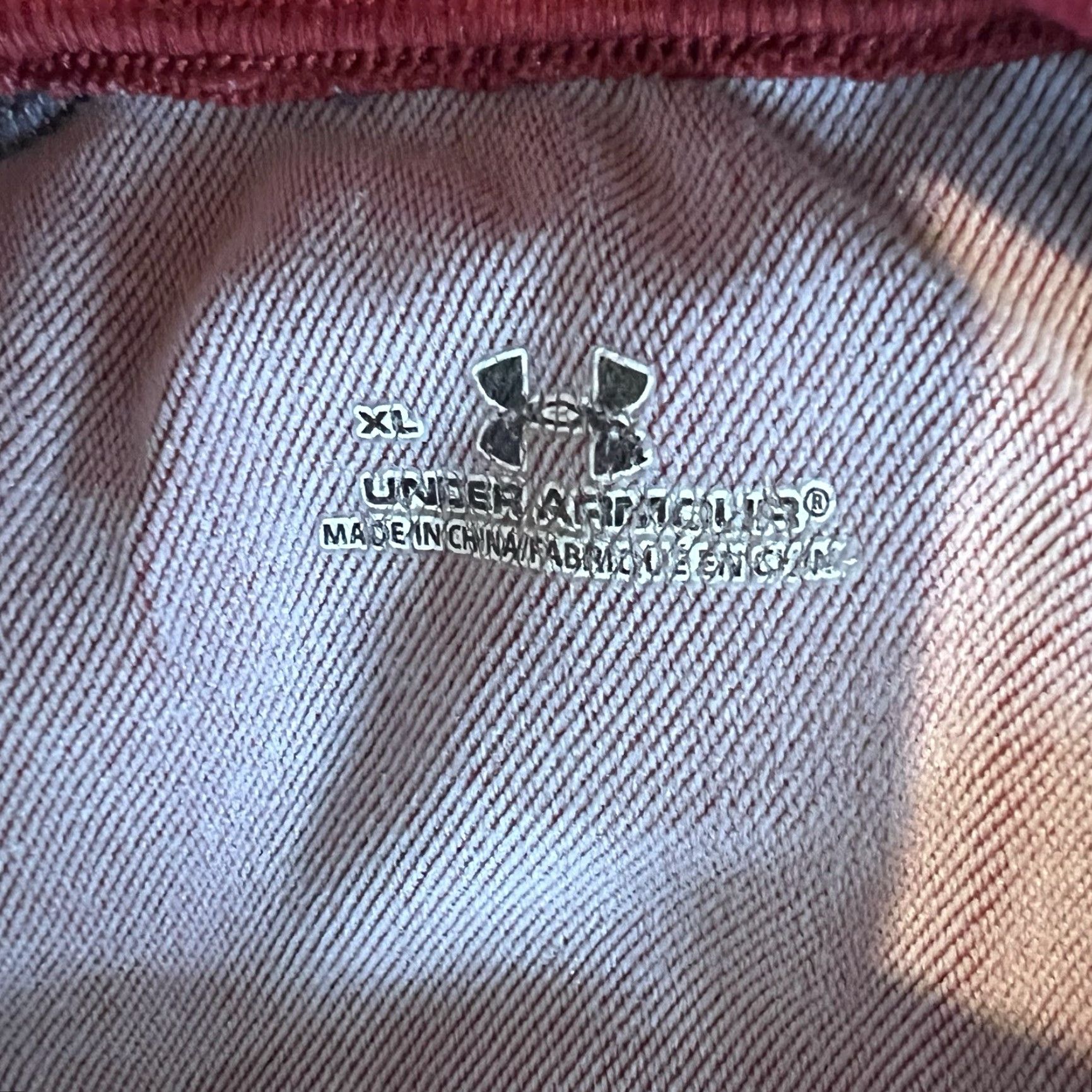 Under Armour Under armour Men XL Half Zip Pullover Sweater Red Solid Pullover Sweater Mens XL Size US XL / EU 56 / 4 - 3 Thumbnail