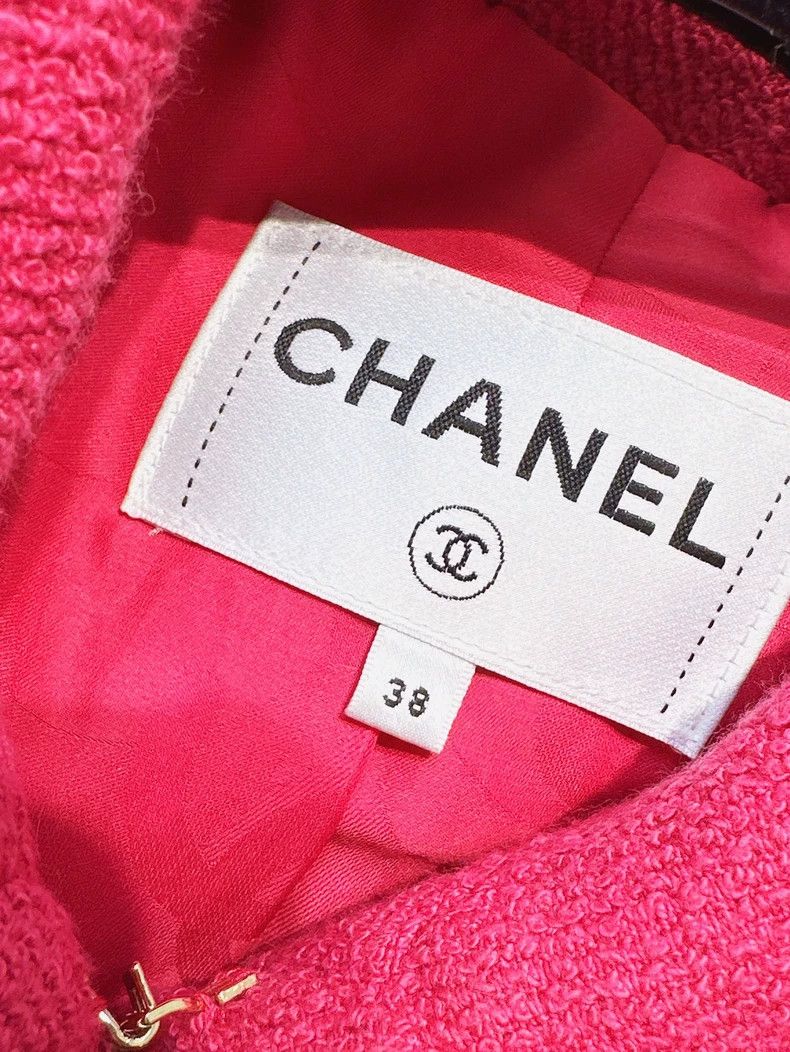 Chanel Chanel 20C early spring series rose red long-sleeved braid Size XS / US 0-2 / IT 36-38 - 4 Thumbnail