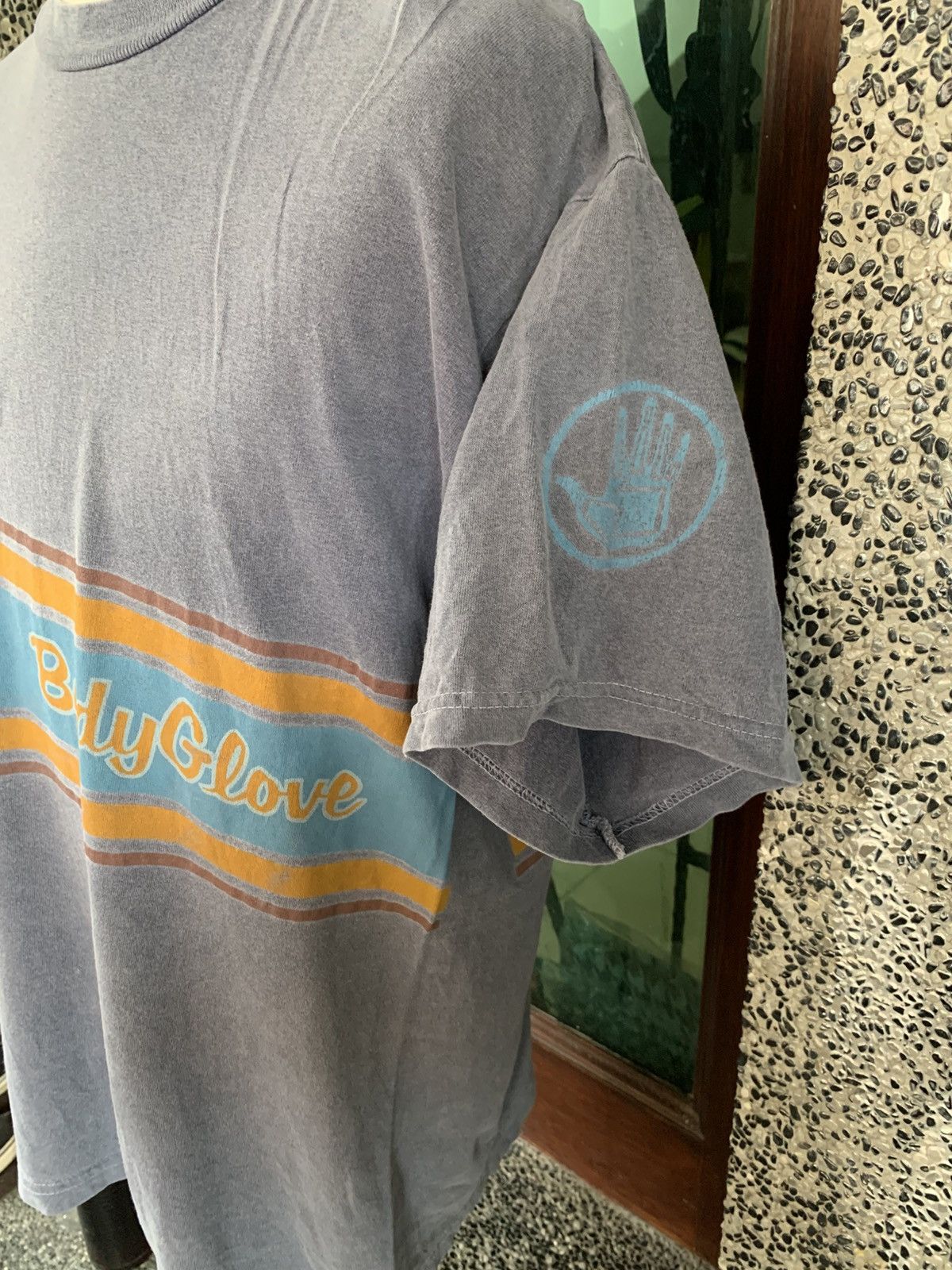 Body Glove Vintage 90s Body Glove Syreetwear / Skate / Surf T shirt Size US M / EU 48-50 / 2 - 3 Thumbnail