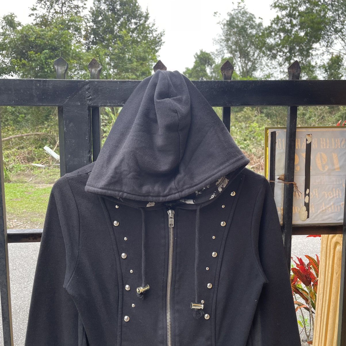 Sex Pot ReVeNGe 🔥🇯🇵Sex Pot Revenge Big Skull Spike Buttons Full Zipper Hoodie Size US XS / EU 42 / 0 - 4 Thumbnail