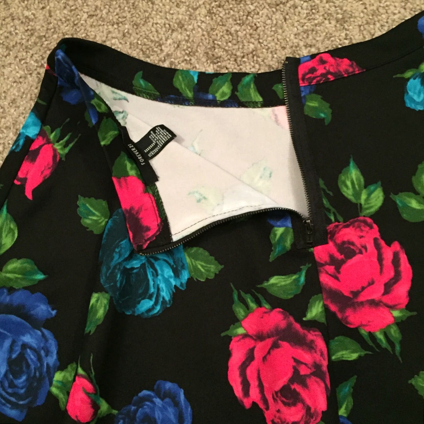 Forever 21 Forever 21 Skirt Medium Black Floral Flare Short Unlined Size 32" / US 10 / IT 46 - 6 Thumbnail